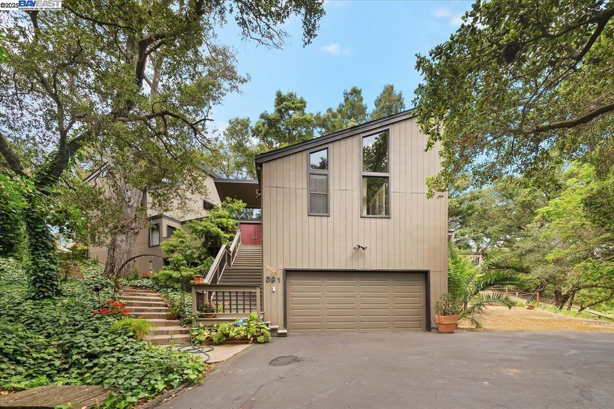Detail Gallery Image 4 of 60 For 391 Oak Ln, Pleasanton,  CA 94566 - 4 Beds | 3 Baths