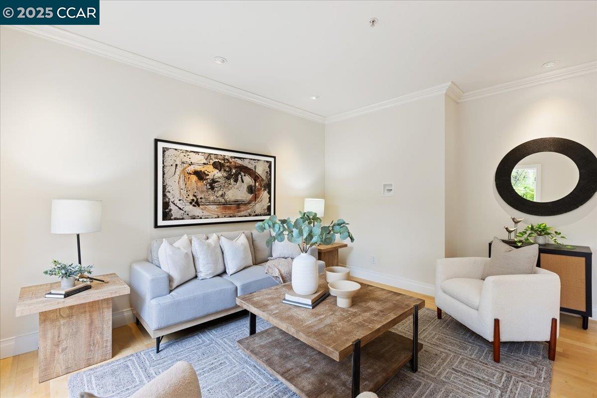 Detail Gallery Image 17 of 33 For 1300 7th Avenue #1,  San Francisco,  CA 94122 - 2 Beds | 1/1 Baths