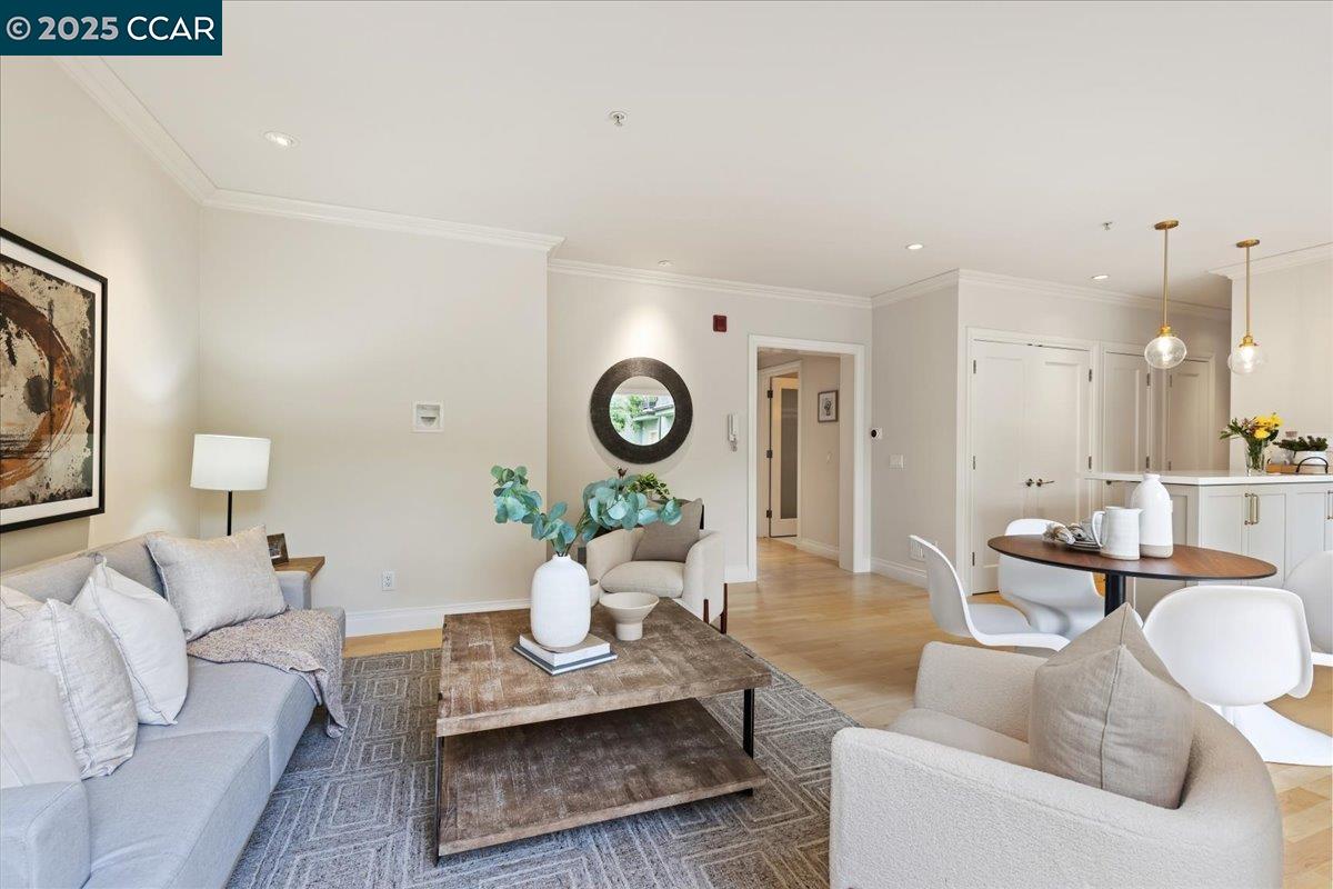 Detail Gallery Image 18 of 33 For 1300 7th Avenue #1,  San Francisco,  CA 94122 - 2 Beds | 1/1 Baths