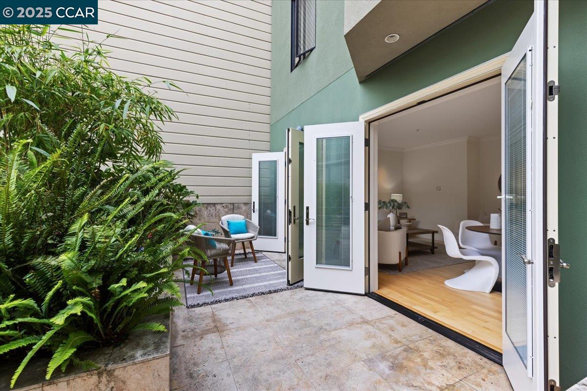 Detail Gallery Image 24 of 33 For 1300 7th Avenue #1,  San Francisco,  CA 94122 - 2 Beds | 1/1 Baths