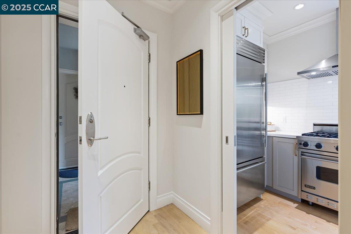 Detail Gallery Image 4 of 33 For 1300 7th Avenue #1,  San Francisco,  CA 94122 - 2 Beds | 1/1 Baths