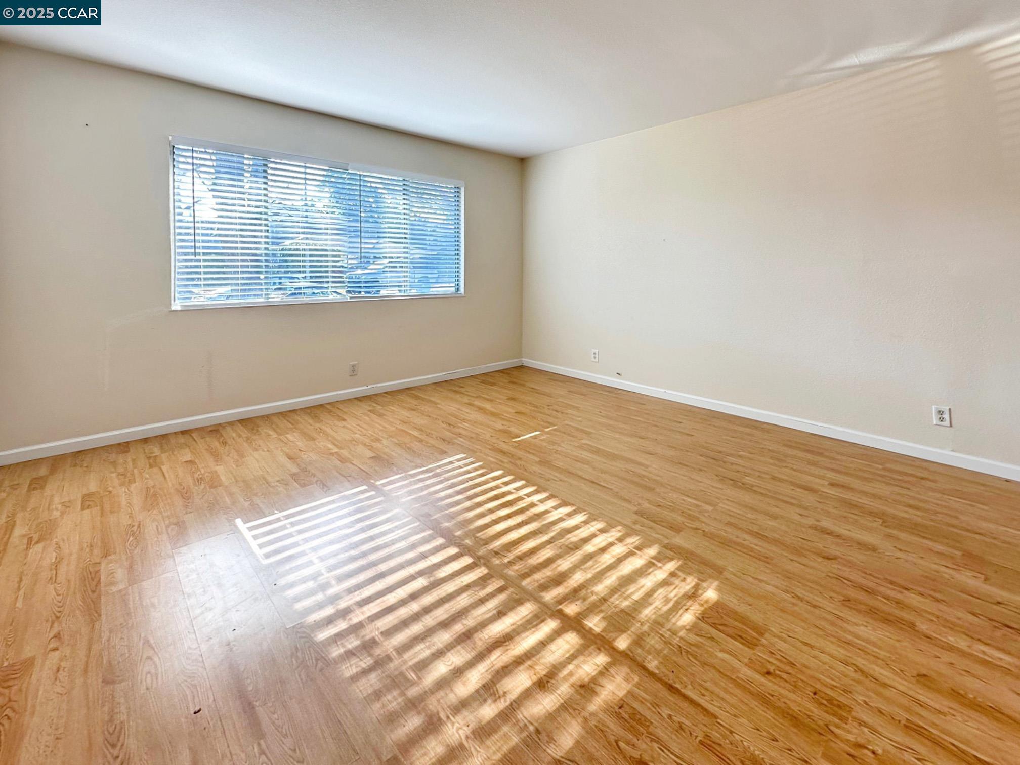 Photo #3: 41111594 Listing 