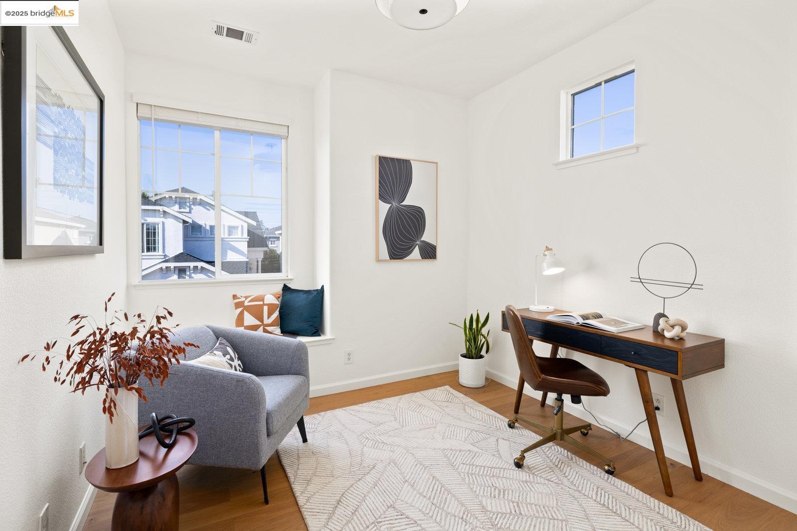 Detail Gallery Image 26 of 50 For 8 Sanderling Ct, Alameda,  CA 94501 - 4 Beds | 2/1 Baths