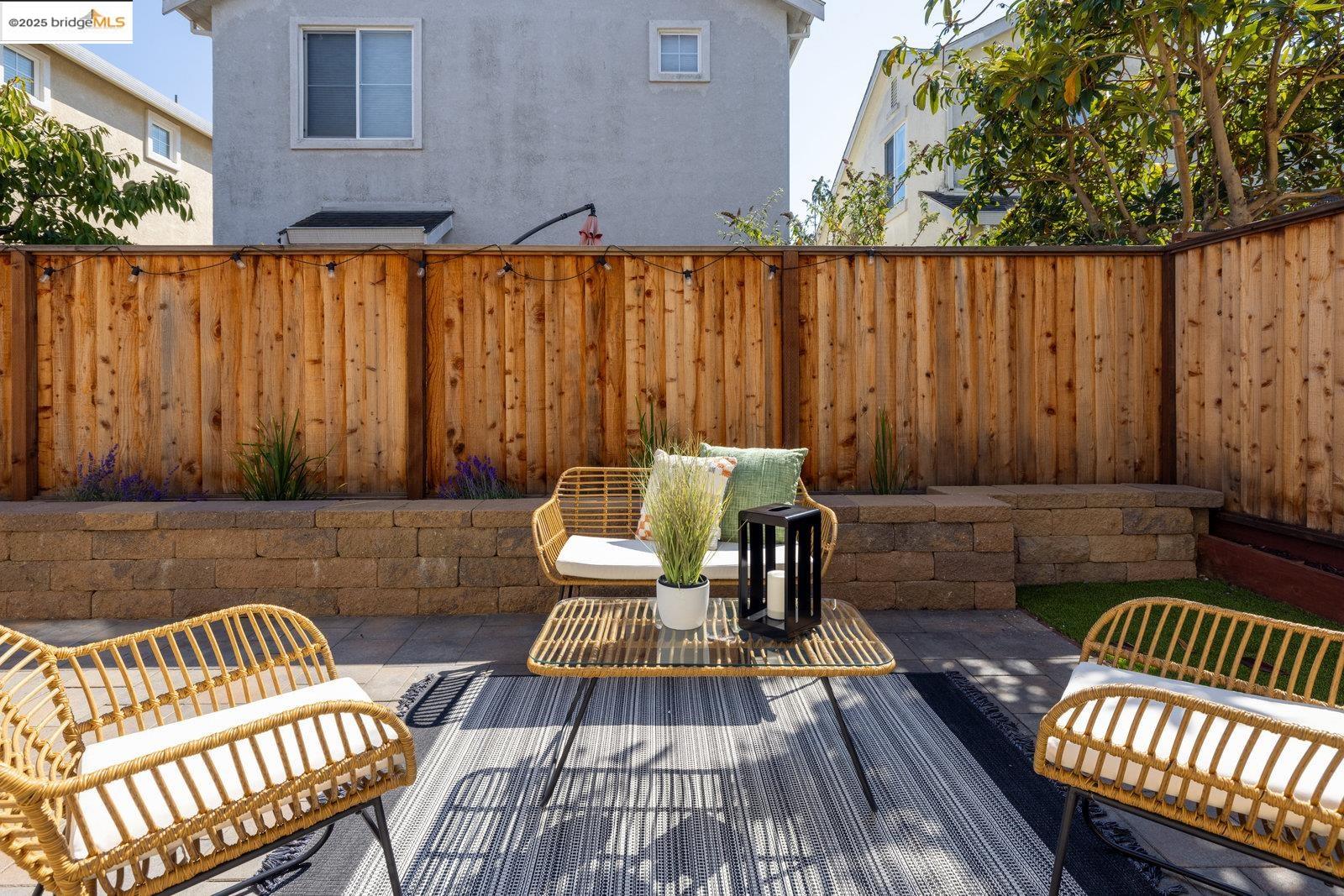 Detail Gallery Image 39 of 50 For 8 Sanderling Ct, Alameda,  CA 94501 - 4 Beds | 2/1 Baths