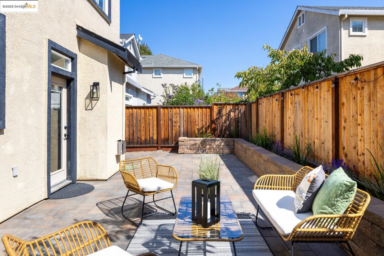 Detail Gallery Image 41 of 50 For 8 Sanderling Ct, Alameda,  CA 94501 - 4 Beds | 2/1 Baths