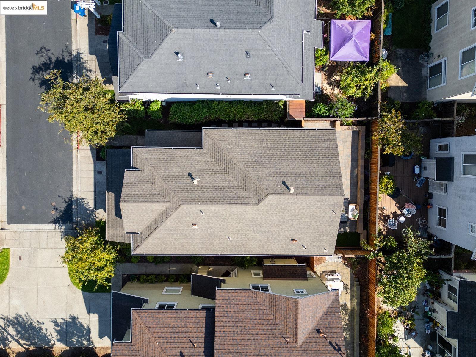 Detail Gallery Image 47 of 50 For 8 Sanderling Ct, Alameda,  CA 94501 - 4 Beds | 2/1 Baths