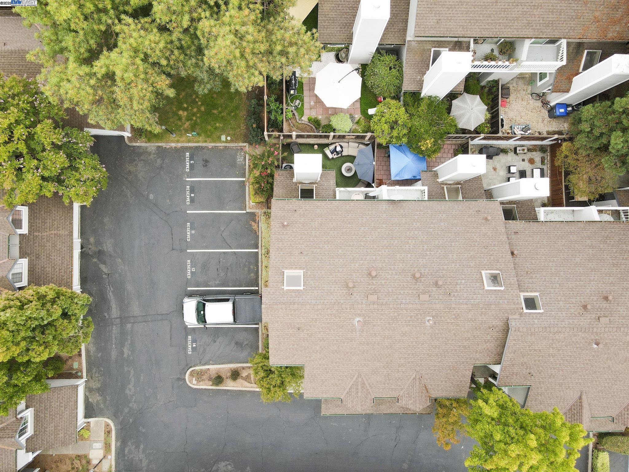 Detail Gallery Image 30 of 36 For 262 Birch Creek Dr, Pleasanton,  CA 94566 - 2 Beds | 2/1 Baths