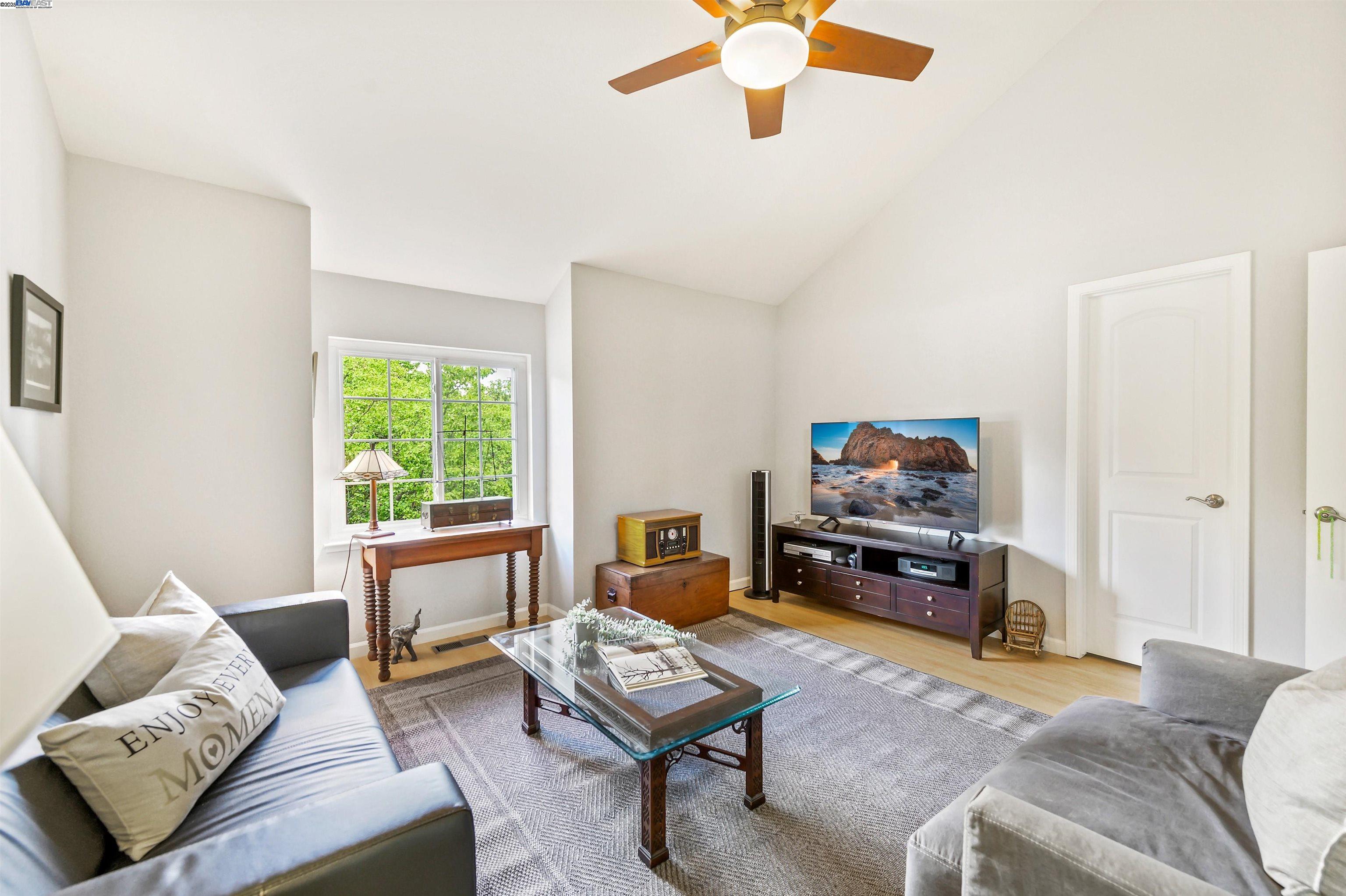 Photo #7: 41111597 Listing: Photo #7