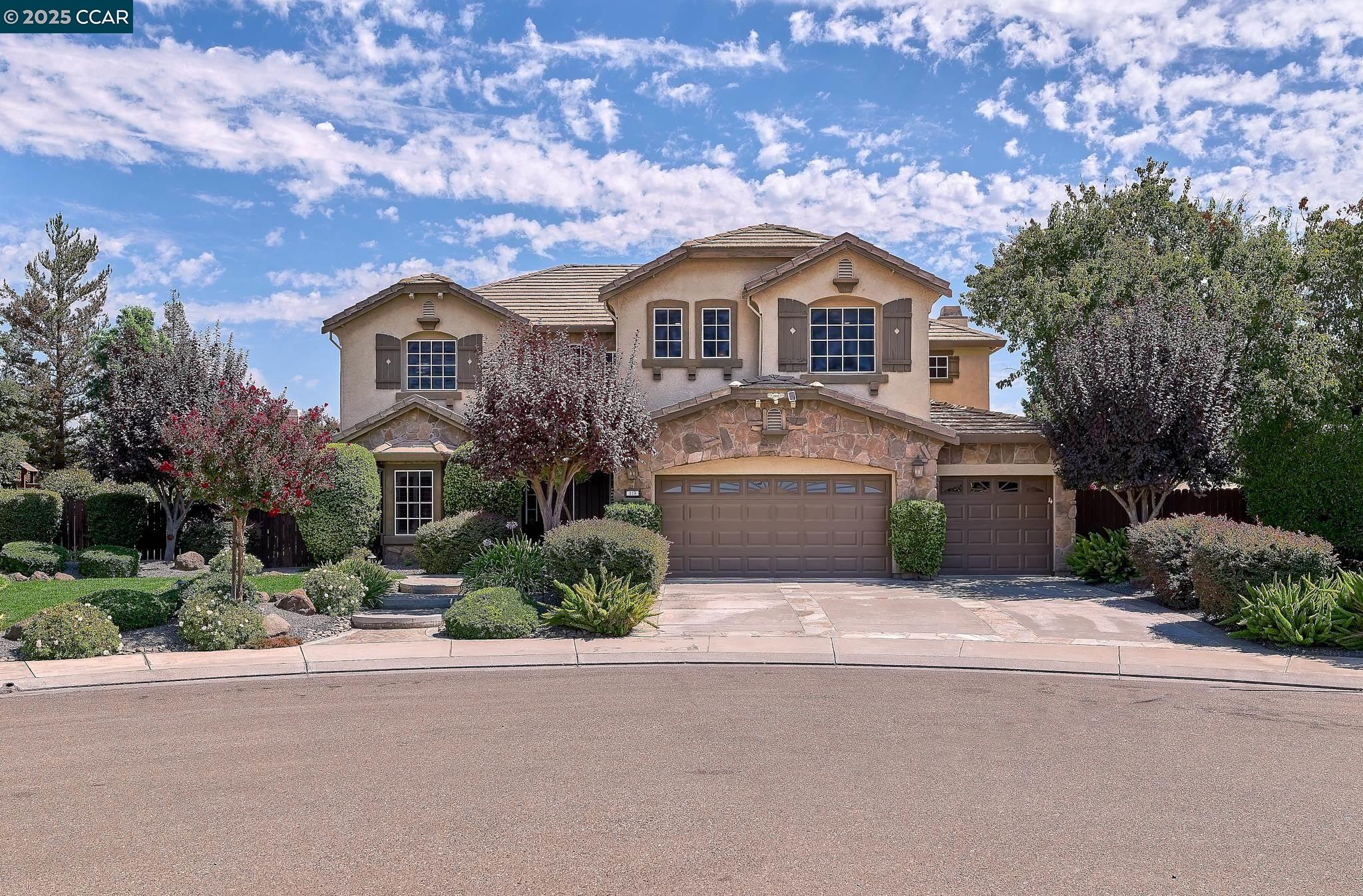 Detail Gallery Image 1 of 52 For 119 Clifton Ct, Ripon,  CA 95366 - 5 Beds | 3 Baths