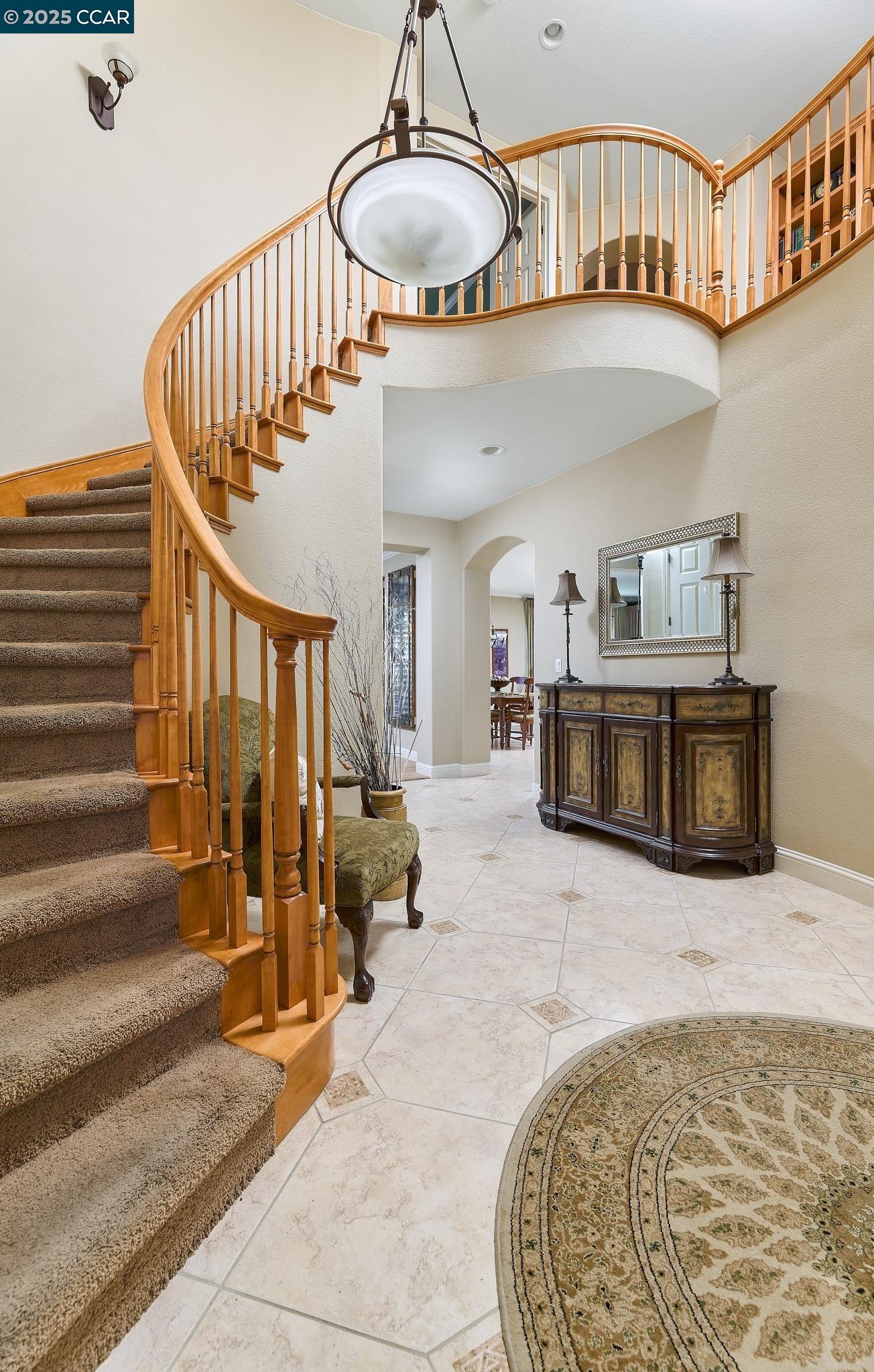 Detail Gallery Image 4 of 52 For 119 Clifton Ct, Ripon,  CA 95366 - 5 Beds | 3 Baths