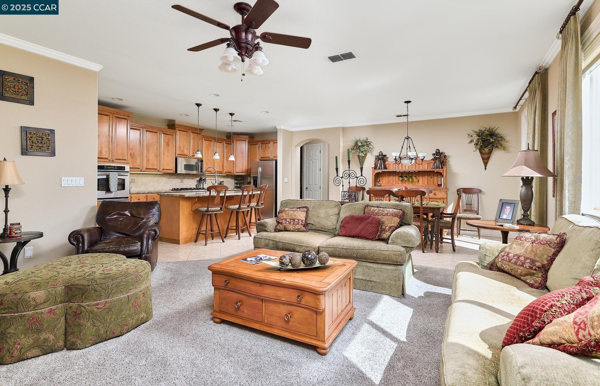 Detail Gallery Image 10 of 52 For 119 Clifton Ct, Ripon,  CA 95366 - 5 Beds | 3 Baths