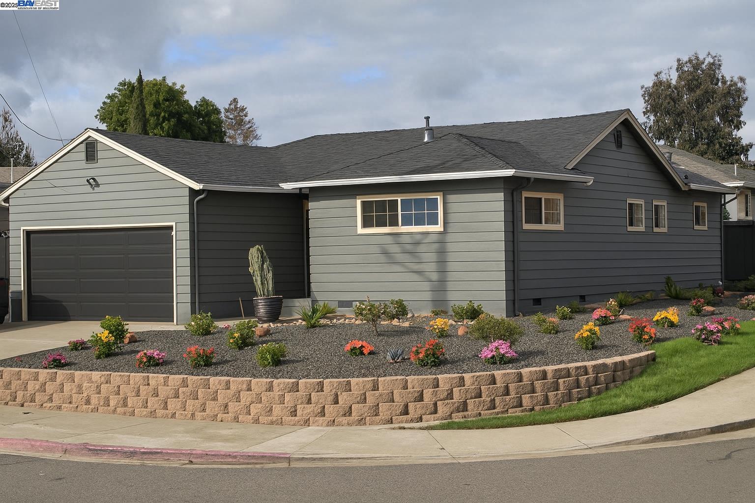 Detail Gallery Image 1 of 21 For 1300 Cavallo Rd, Antioch,  CA 94509 - 3 Beds | 2 Baths