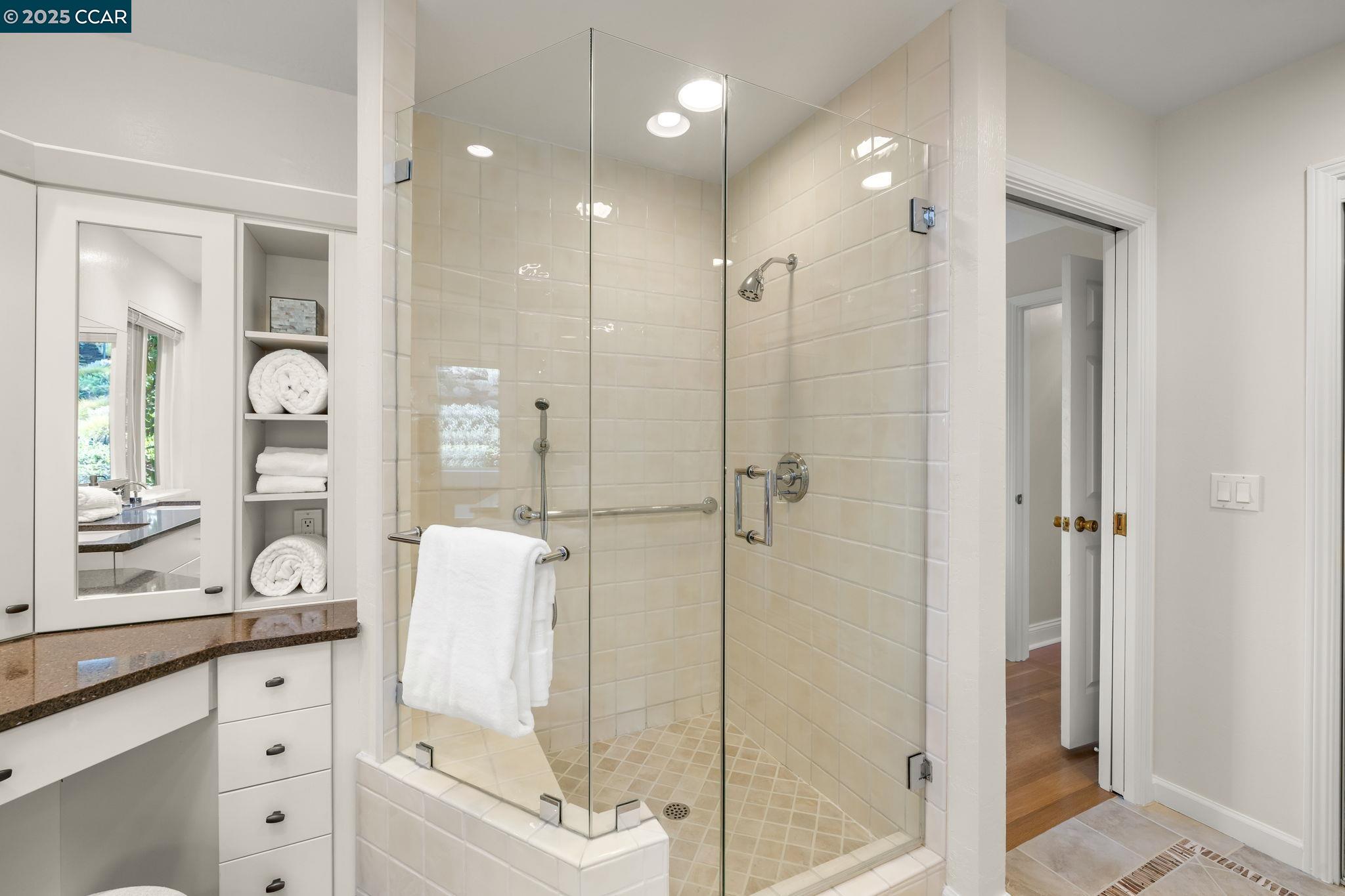 Detail Gallery Image 29 of 52 For 1305 Chesterton Way, Walnut Creek,  CA 94596 - 3 Beds | 2/1 Baths
