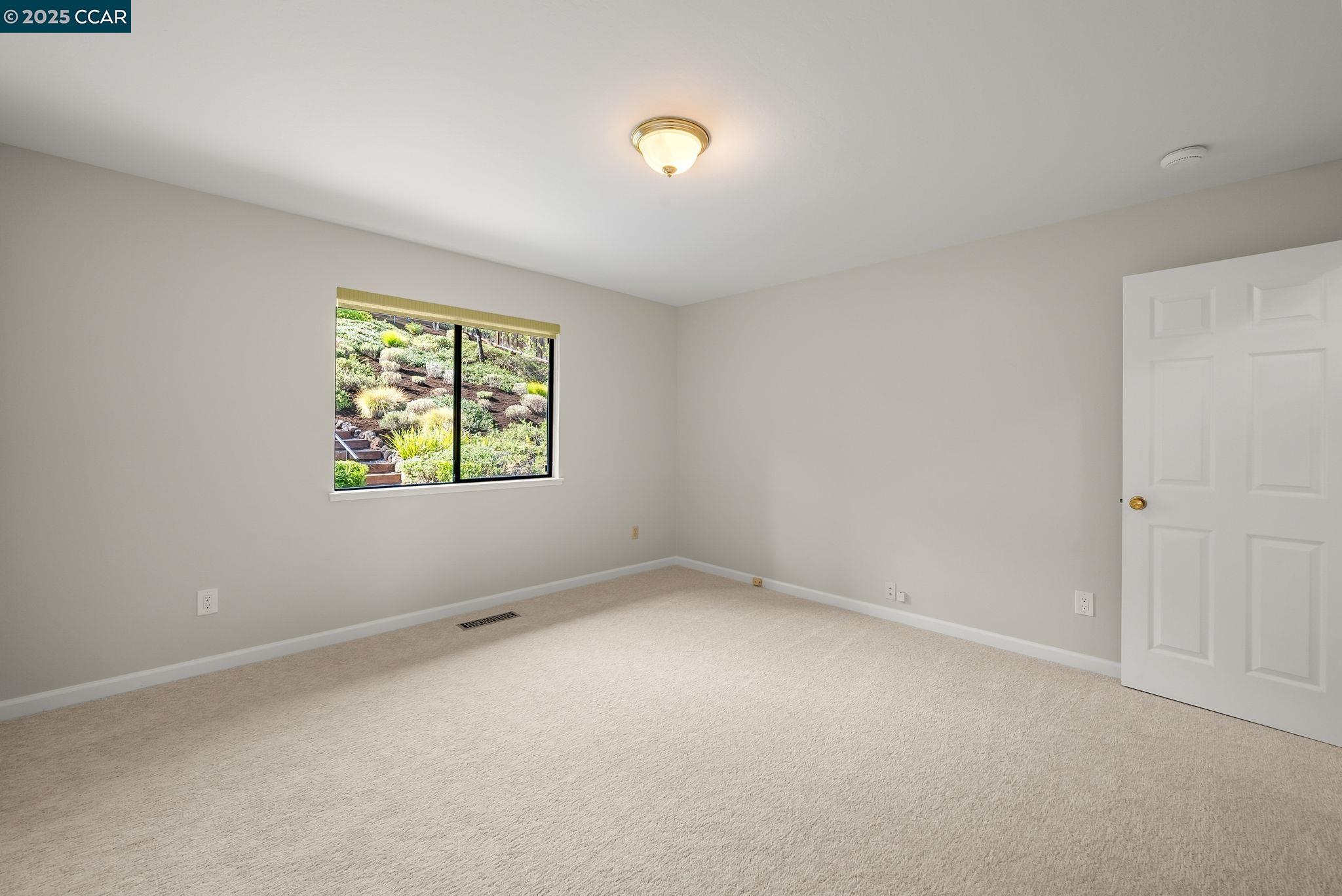 Detail Gallery Image 33 of 52 For 1305 Chesterton Way, Walnut Creek,  CA 94596 - 3 Beds | 2/1 Baths