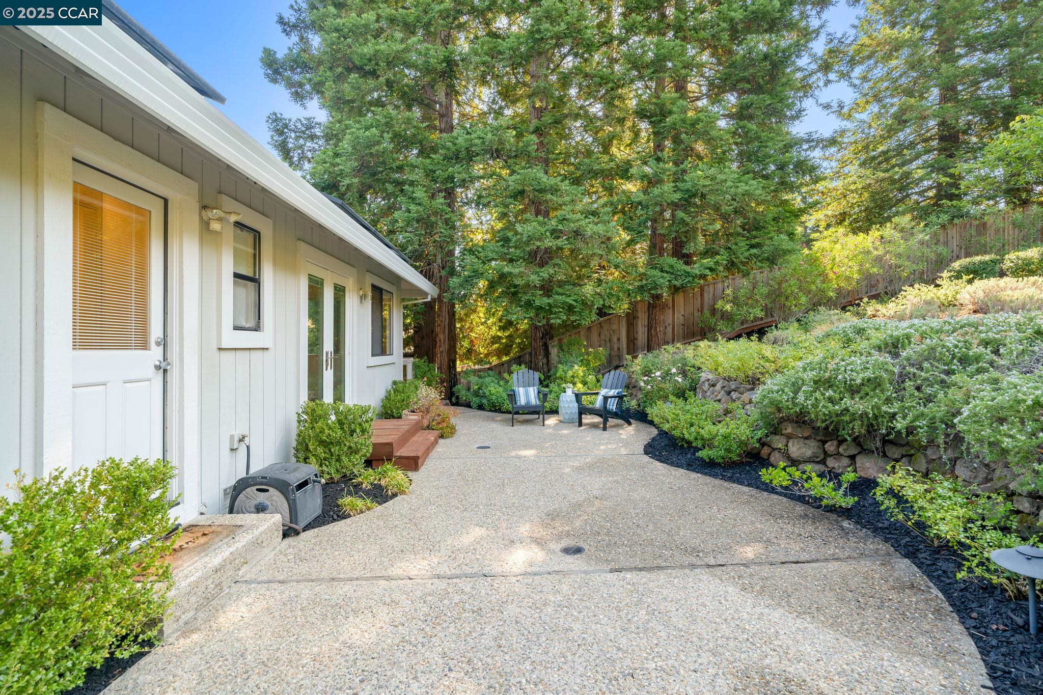 Detail Gallery Image 35 of 52 For 1305 Chesterton Way, Walnut Creek,  CA 94596 - 3 Beds | 2/1 Baths