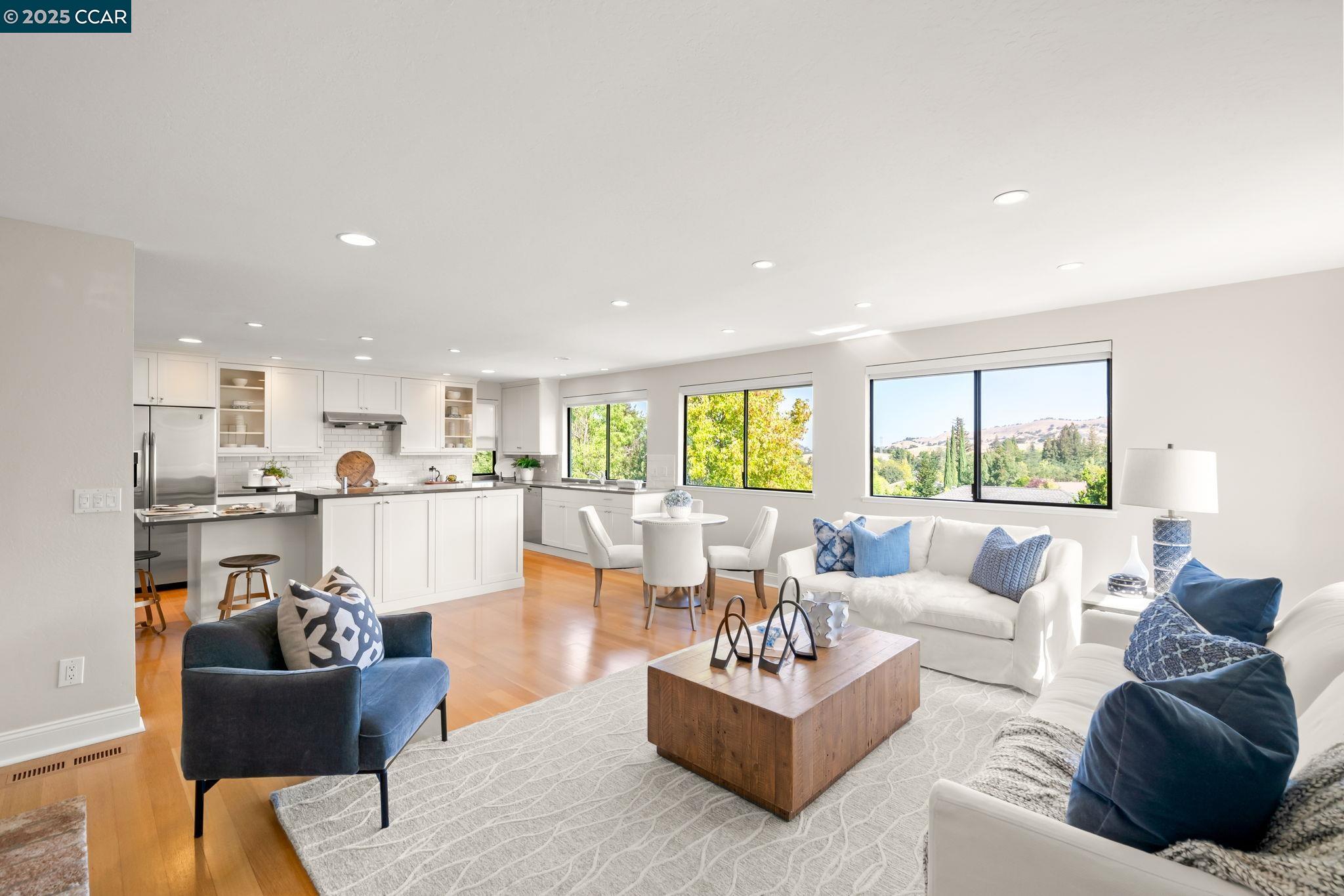 Detail Gallery Image 8 of 52 For 1305 Chesterton Way, Walnut Creek,  CA 94596 - 3 Beds | 2/1 Baths