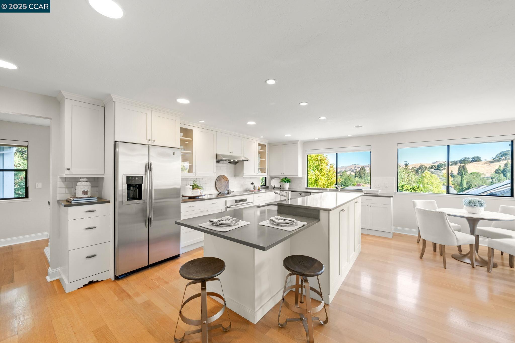 Detail Gallery Image 10 of 52 For 1305 Chesterton Way, Walnut Creek,  CA 94596 - 3 Beds | 2/1 Baths