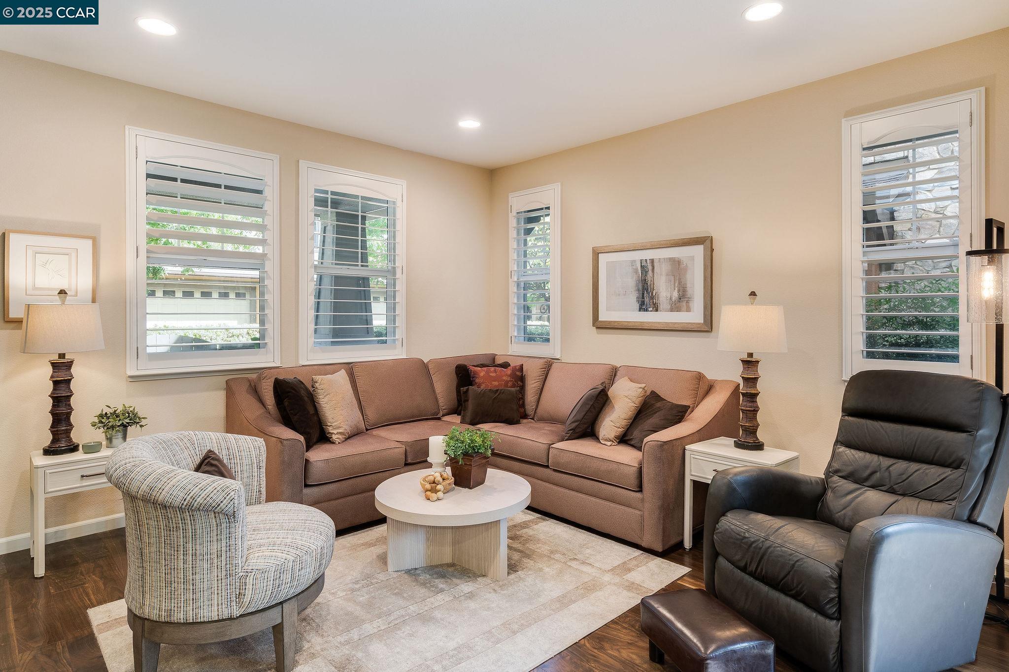 Photo #8: 41111603 Listing: Photo #8