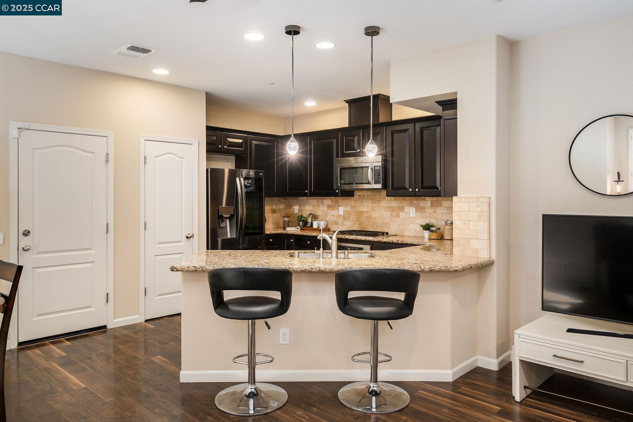 Photo #9: 41111603 Listing: Photo #9