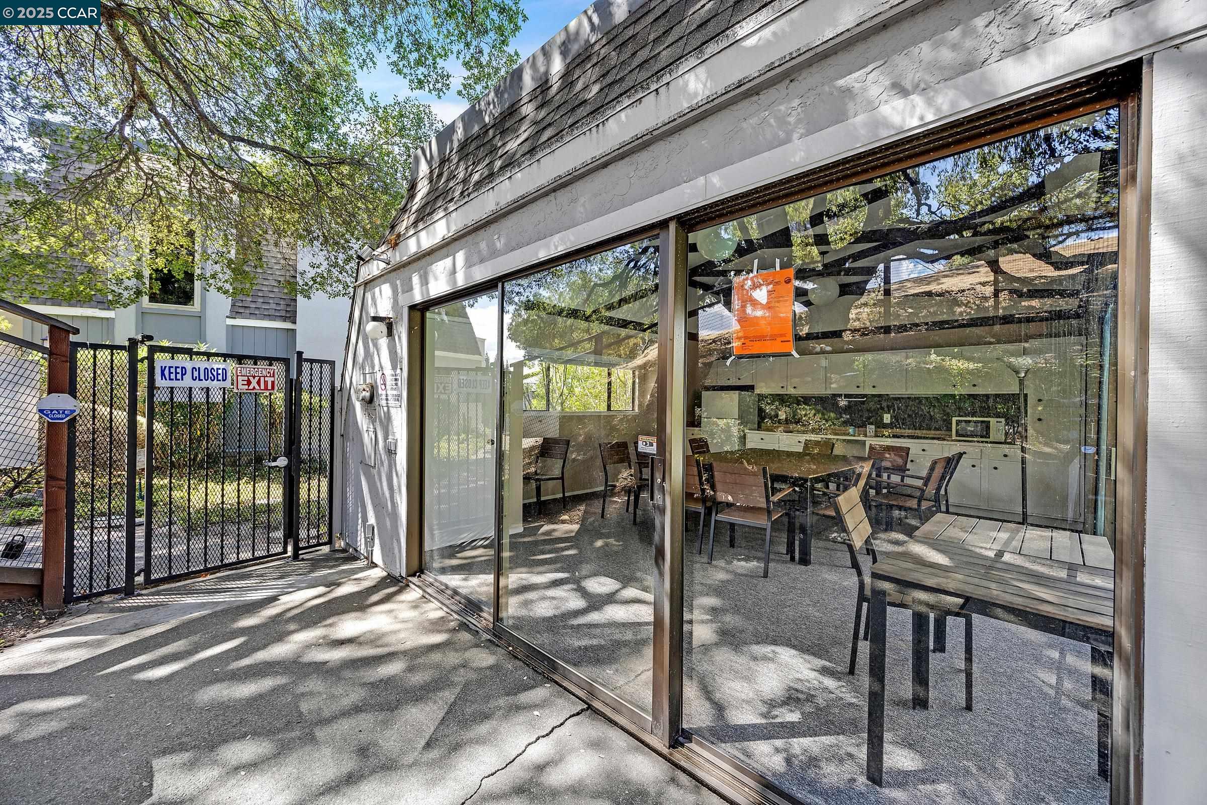 Photo #2: 41111604 Listing 