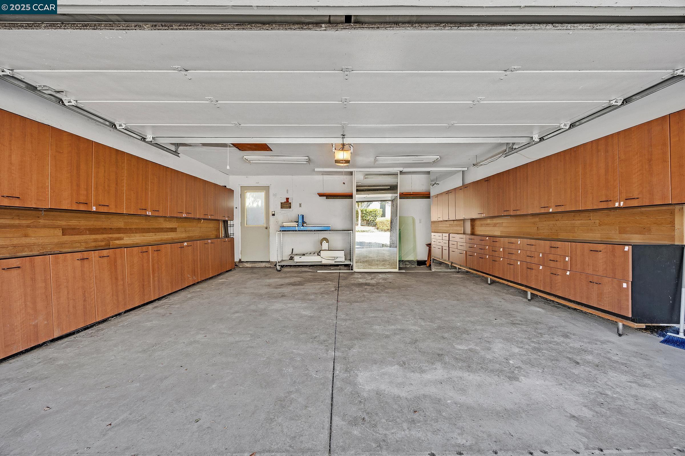 Photo #5: 41111604 Listing 