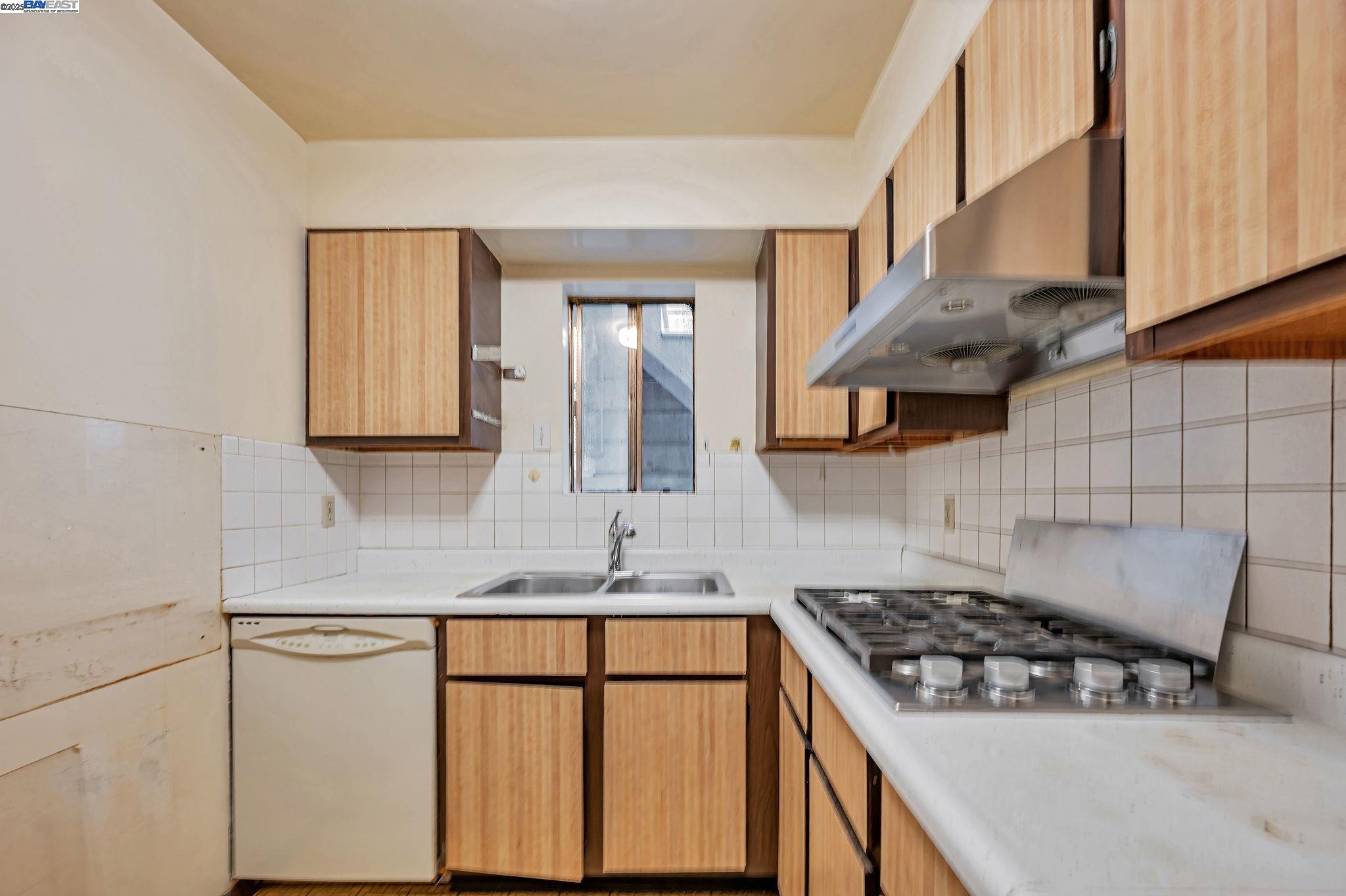 Detail Gallery Image 20 of 42 For 460 42nd Ave, San Francisco,  CA 94121 - 3 Beds | 1 Baths