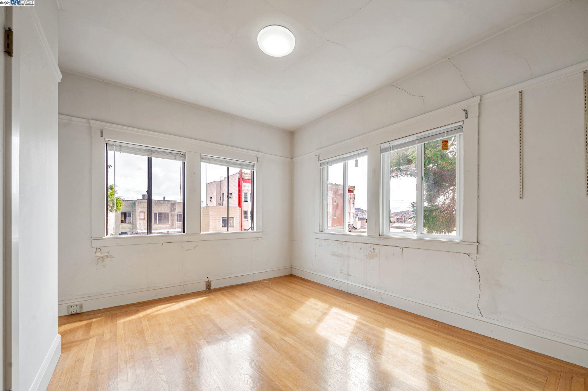 Detail Gallery Image 28 of 42 For 460 42nd Ave, San Francisco,  CA 94121 - 3 Beds | 1 Baths