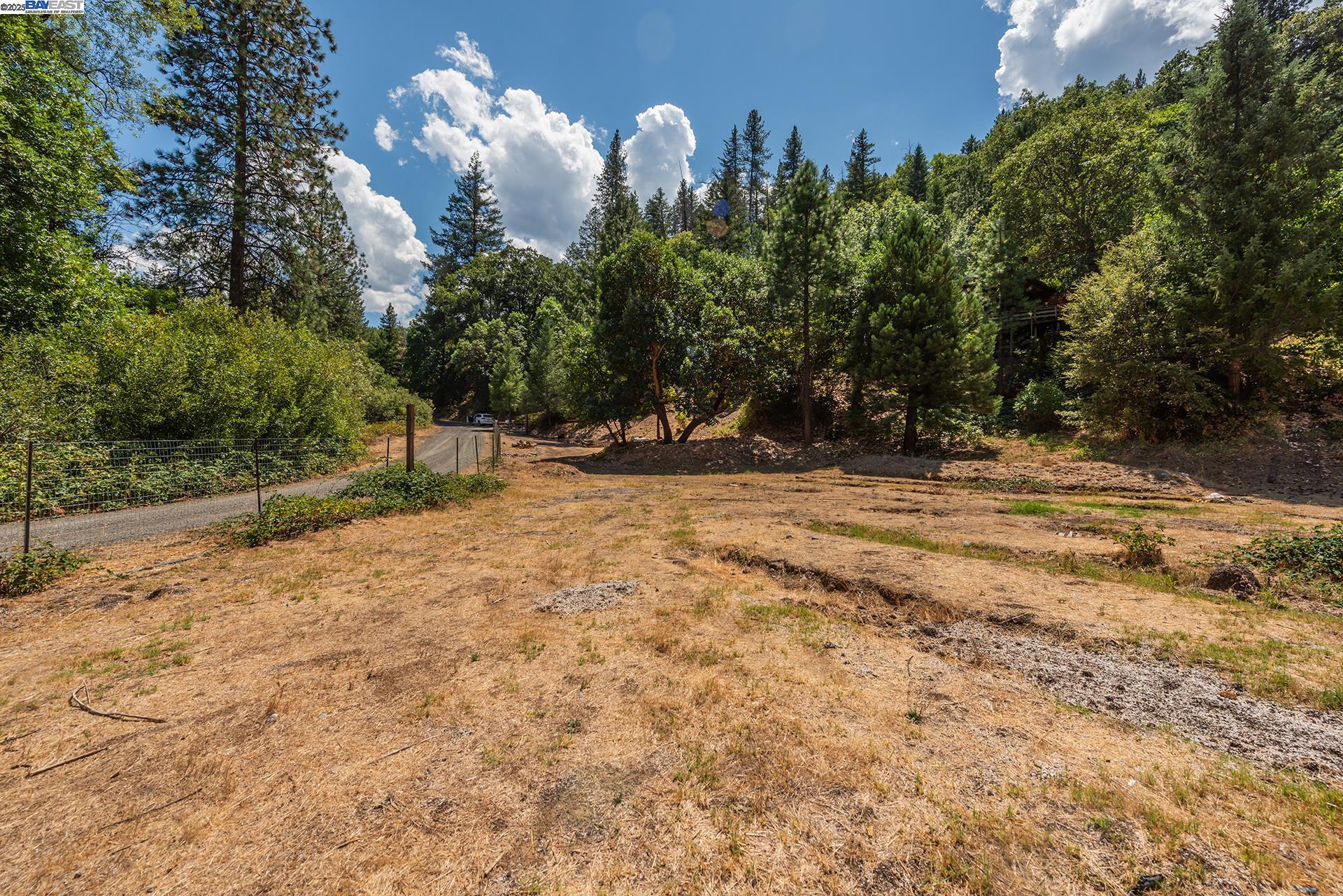 Detail Gallery Image 3 of 57 For 77 Lilac Ln, Big Bar,  CA 96010 - 2 Beds | 2/1 Baths
