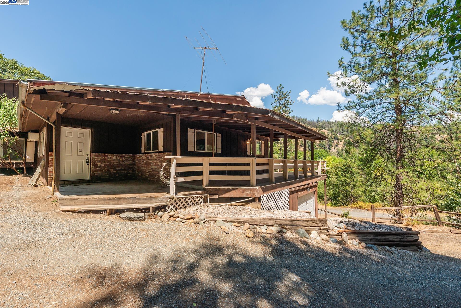 Detail Gallery Image 7 of 57 For 77 Lilac Ln, Big Bar,  CA 96010 - 2 Beds | 2/1 Baths