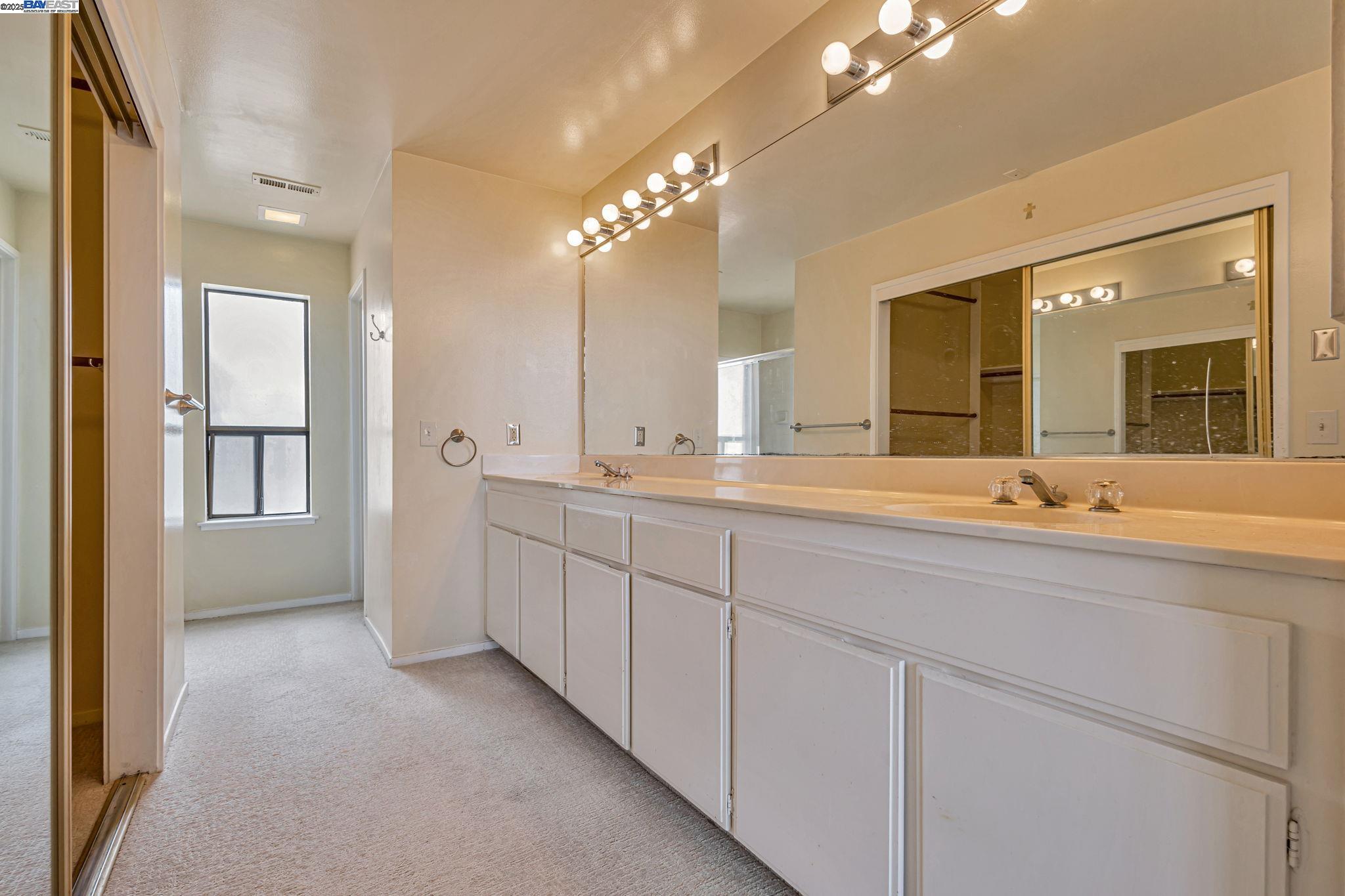 Detail Gallery Image 15 of 32 For 62 Milland Dr, Mill Valley,  CA 94941 - 3 Beds | 2/1 Baths