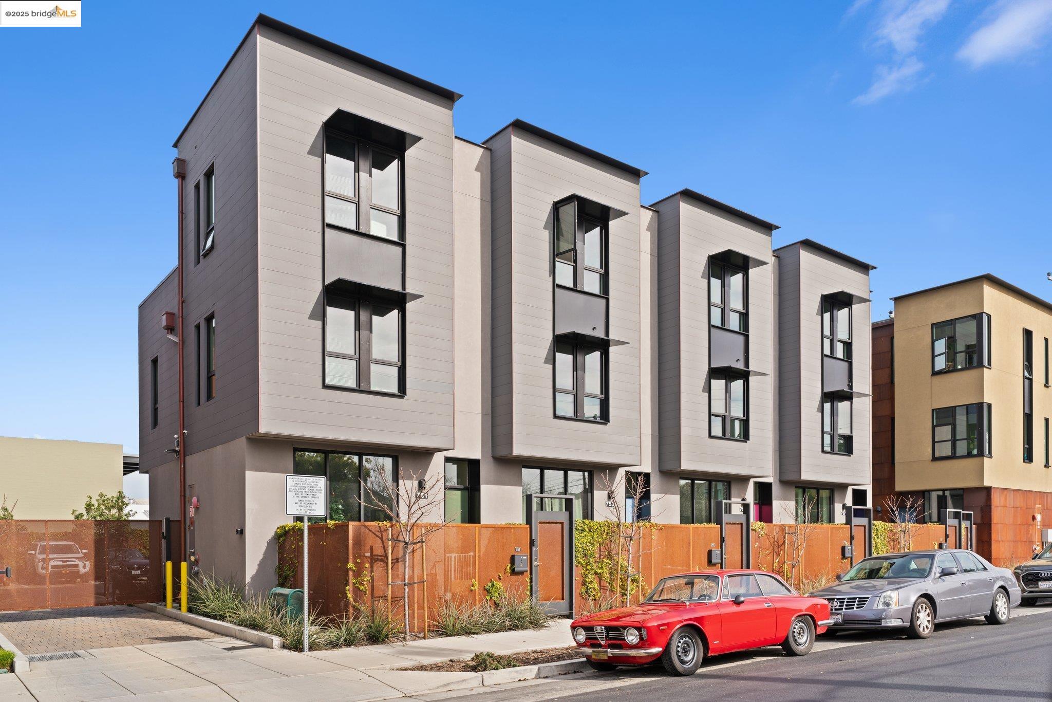 Detail Gallery Image 14 of 42 For 739 Channing Way, Berkeley,  CA 94710 - – Beds | – Baths