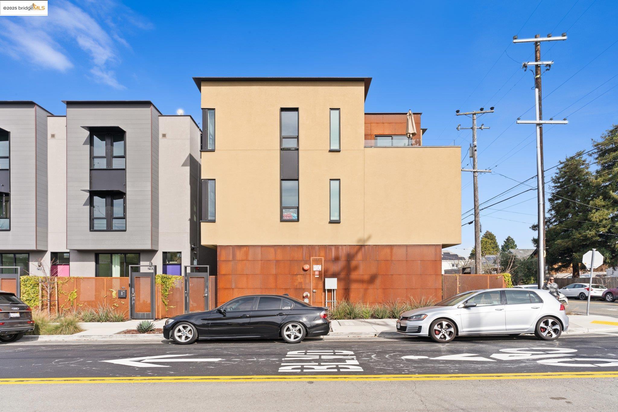 Detail Gallery Image 17 of 42 For 739 Channing Way, Berkeley,  CA 94710 - – Beds | – Baths