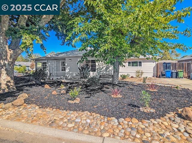 Detail Gallery Image 25 of 27 For 3288 Hudson Ave, Walnut Creek,  CA 94597 - 3 Beds | 2 Baths