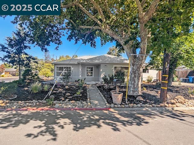 Detail Gallery Image 26 of 27 For 3288 Hudson Ave, Walnut Creek,  CA 94597 - 3 Beds | 2 Baths