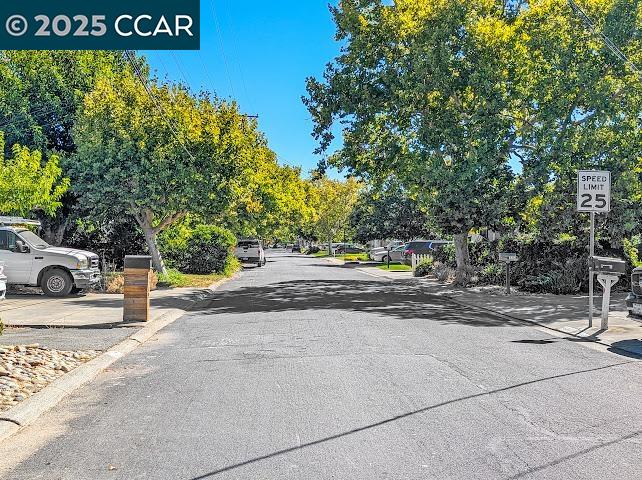 Detail Gallery Image 27 of 27 For 3288 Hudson Ave, Walnut Creek,  CA 94597 - 3 Beds | 2 Baths