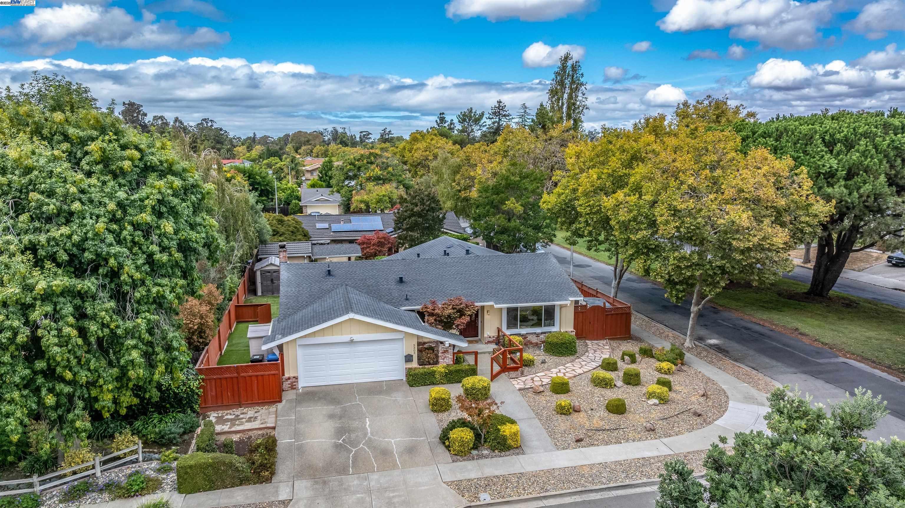 Front Image Thumbnail for BE41111619