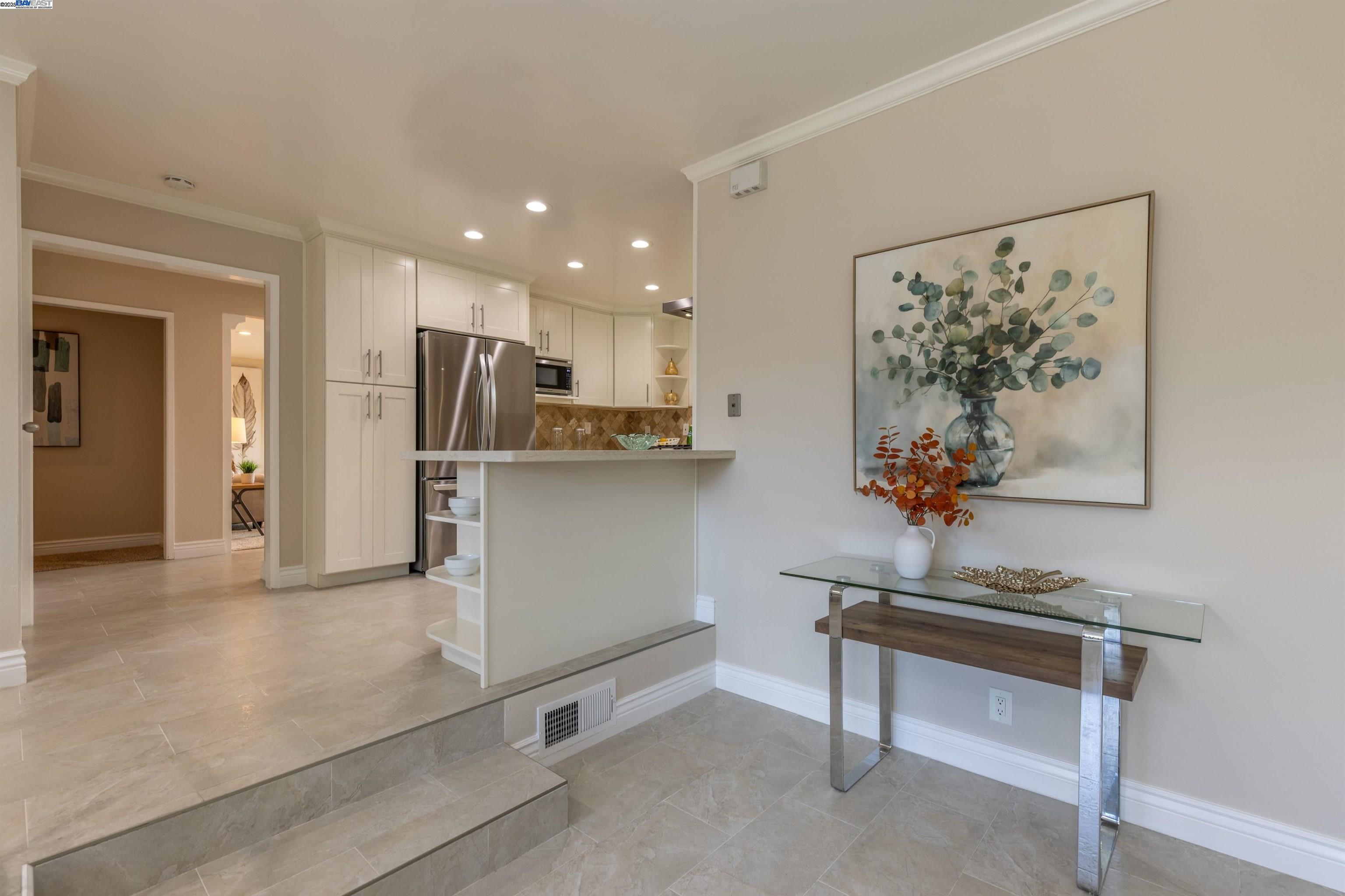 Detail Gallery Image 13 of 44 For 5303 Stirling Ct, Newark,  CA 94560 - 4 Beds | 2 Baths