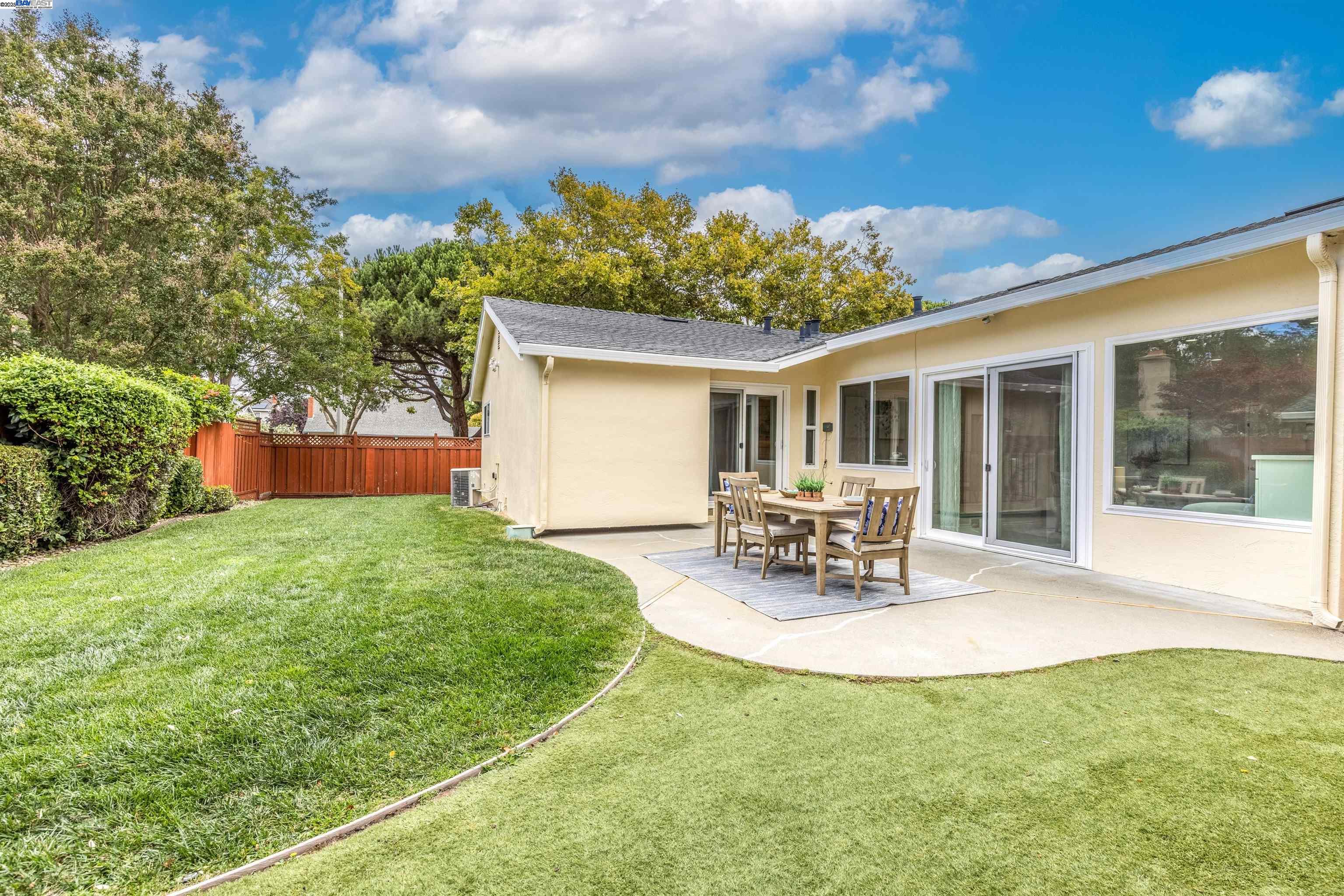 Detail Gallery Image 29 of 44 For 5303 Stirling Ct, Newark,  CA 94560 - 4 Beds | 2 Baths