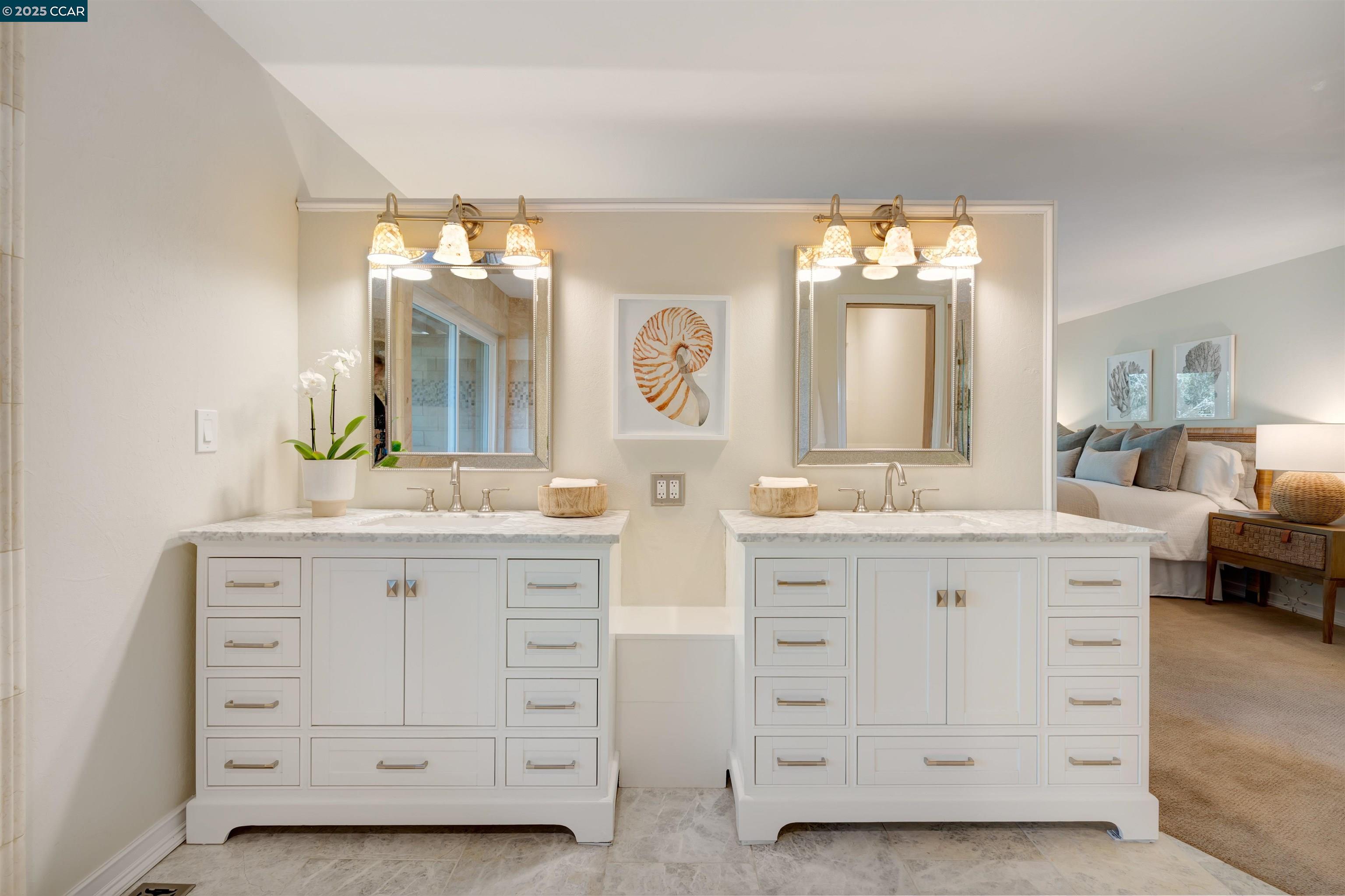Detail Gallery Image 26 of 60 For 33 Marston Rd, Orinda,  CA 94563 - 4 Beds | 4/1 Baths