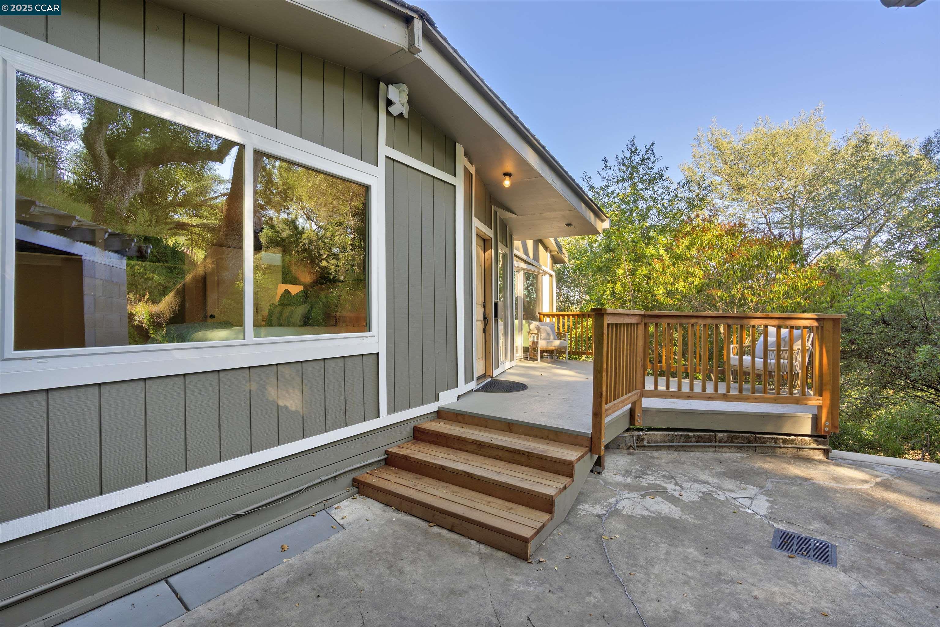 Detail Gallery Image 31 of 60 For 33 Marston Rd, Orinda,  CA 94563 - 4 Beds | 4/1 Baths