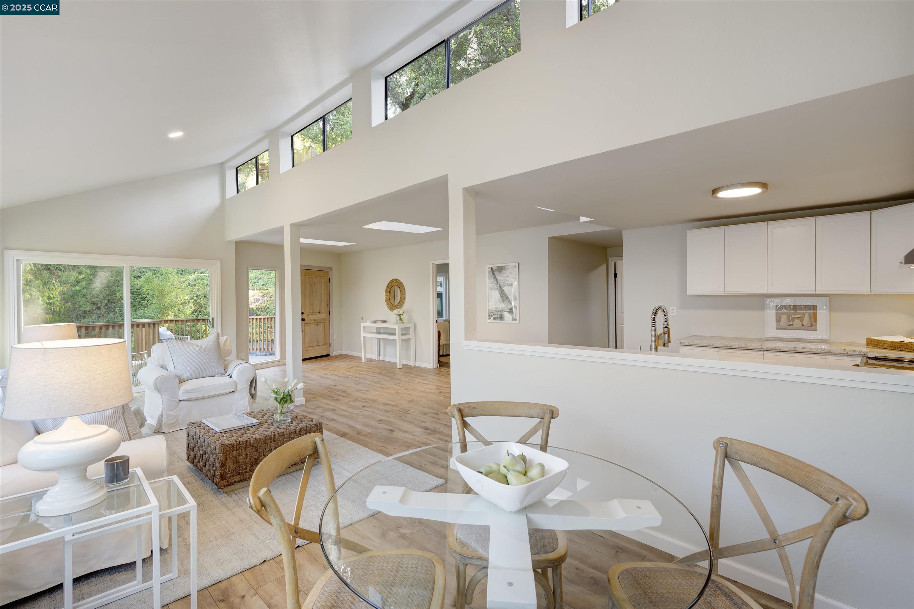 Detail Gallery Image 39 of 60 For 33 Marston Rd, Orinda,  CA 94563 - 4 Beds | 4/1 Baths