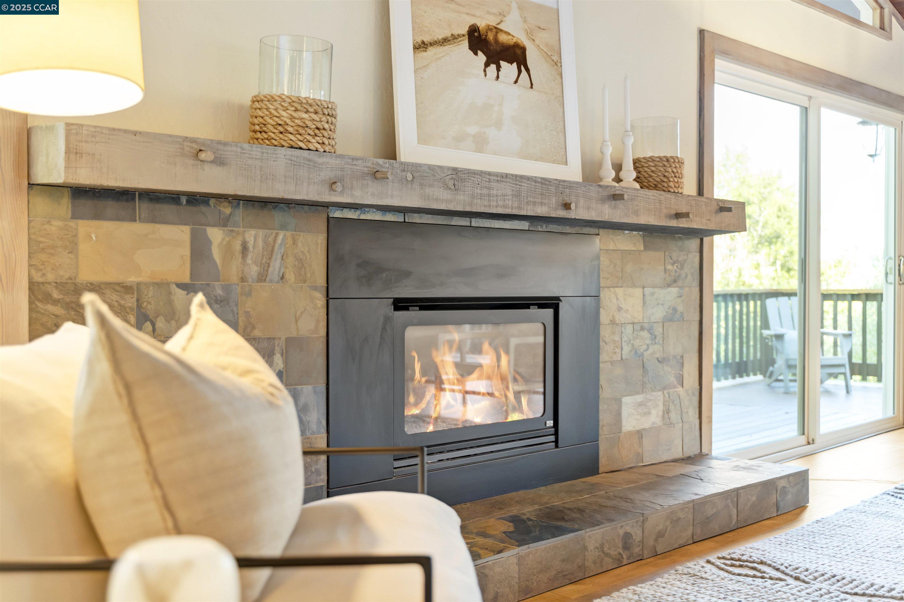 Detail Gallery Image 5 of 60 For 33 Marston Rd, Orinda,  CA 94563 - 4 Beds | 4/1 Baths