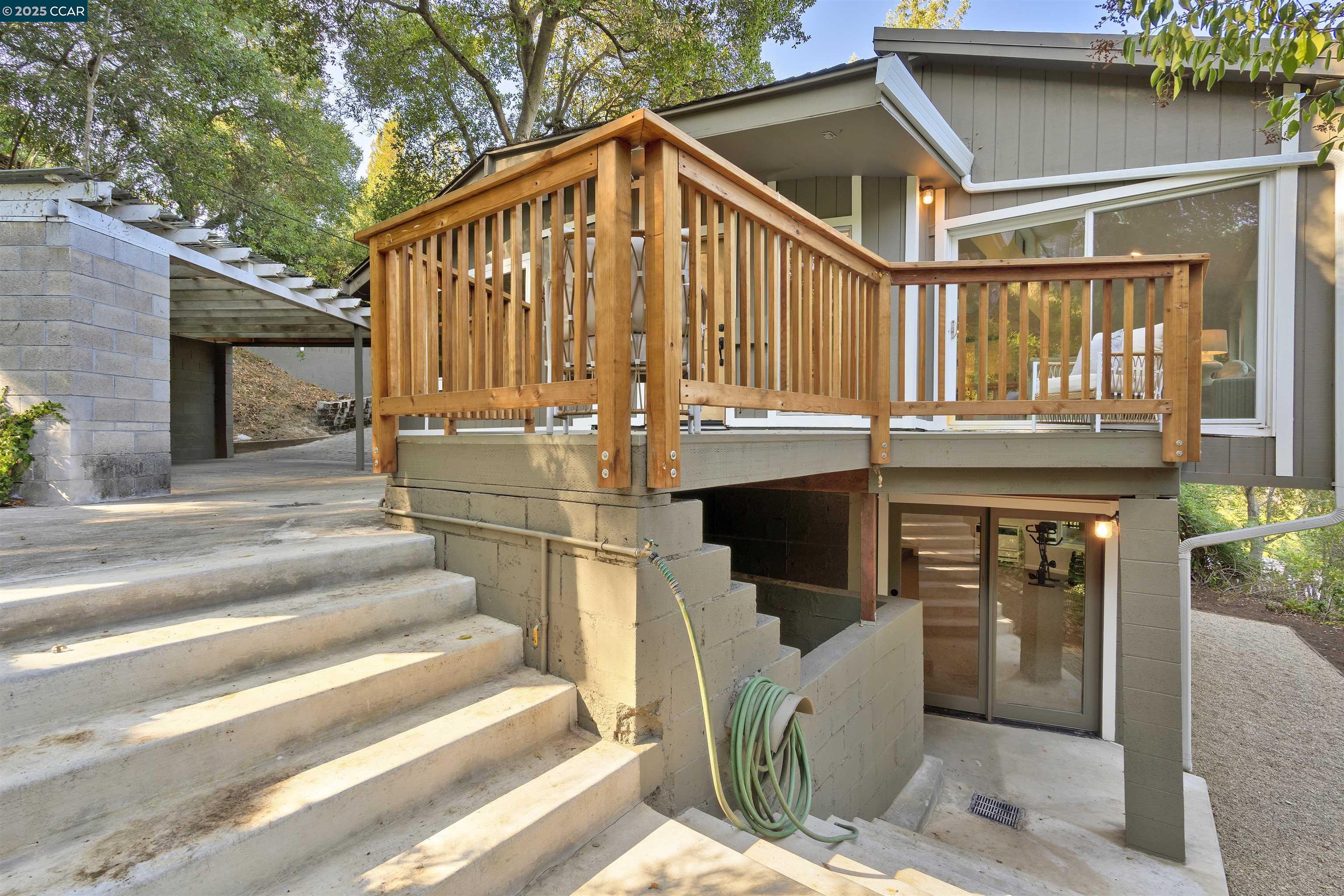 Detail Gallery Image 48 of 60 For 33 Marston Rd, Orinda,  CA 94563 - 4 Beds | 4/1 Baths