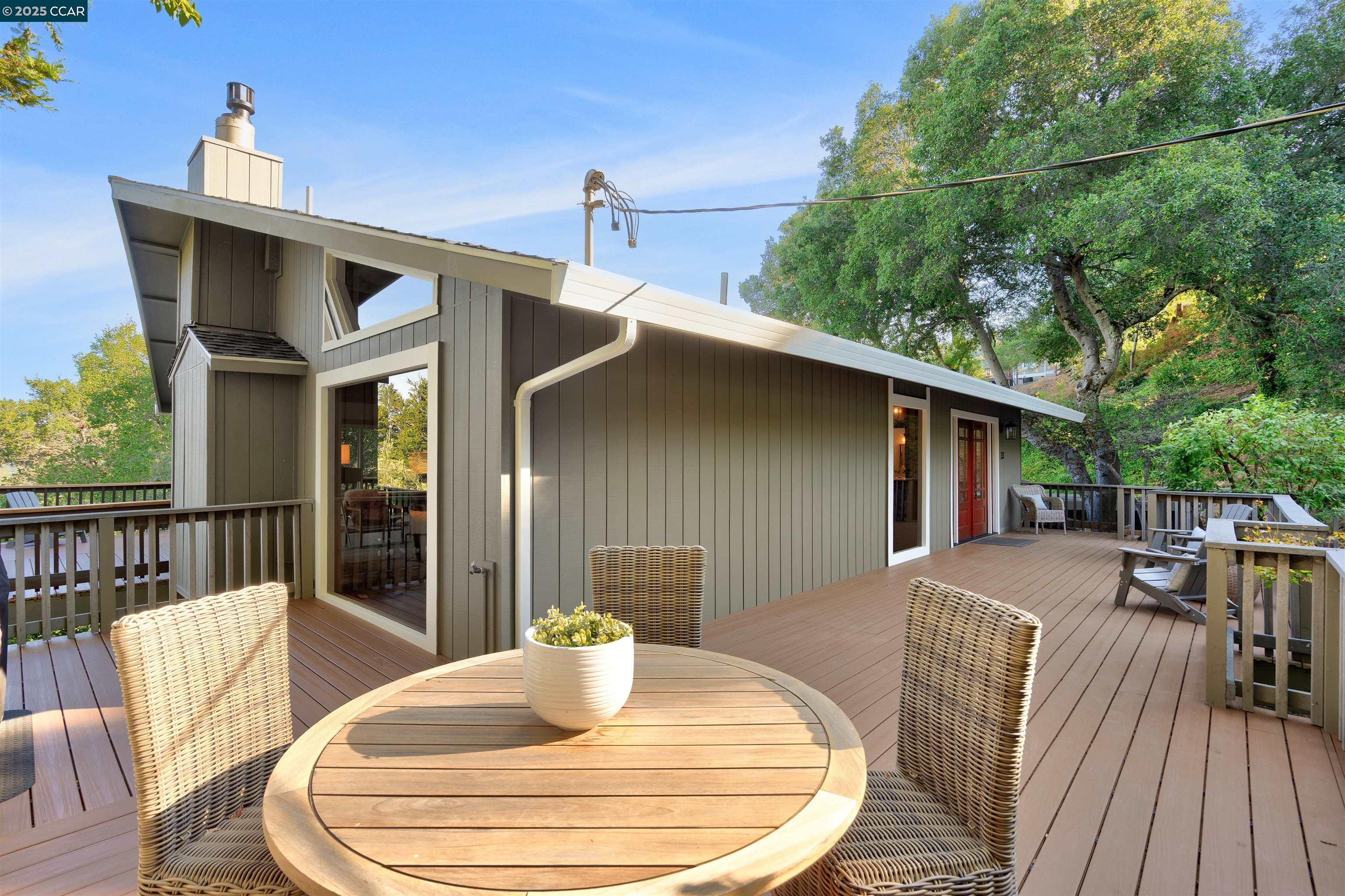 Detail Gallery Image 55 of 60 For 33 Marston Rd, Orinda,  CA 94563 - 4 Beds | 4/1 Baths