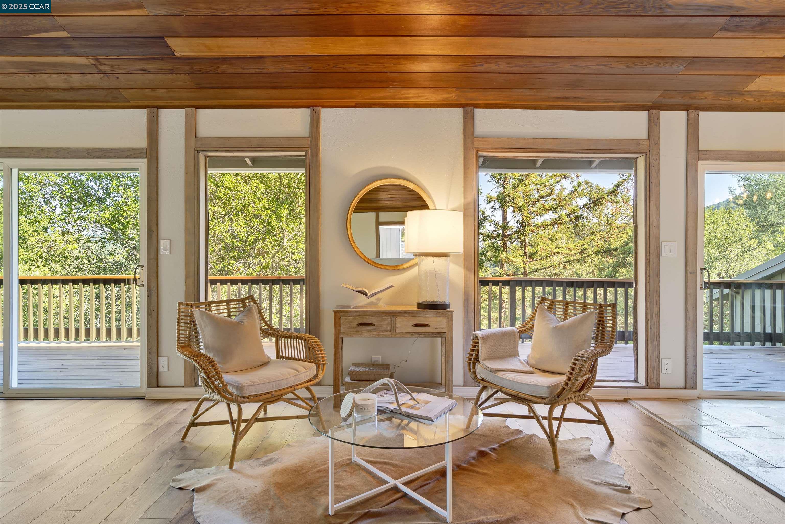 Detail Gallery Image 8 of 60 For 33 Marston Rd, Orinda,  CA 94563 - 4 Beds | 4/1 Baths