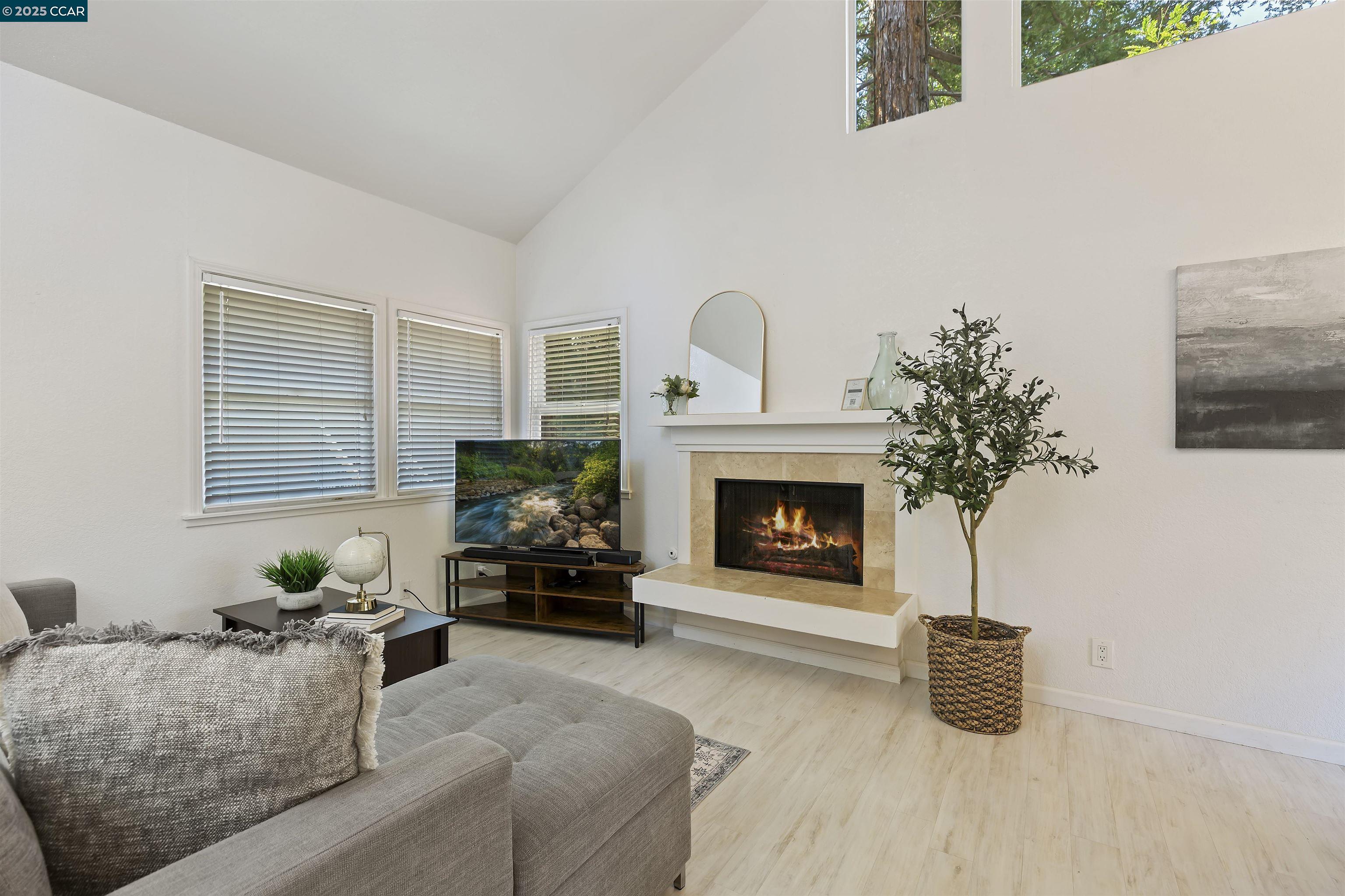 Photo #6: 41111626 Listing 