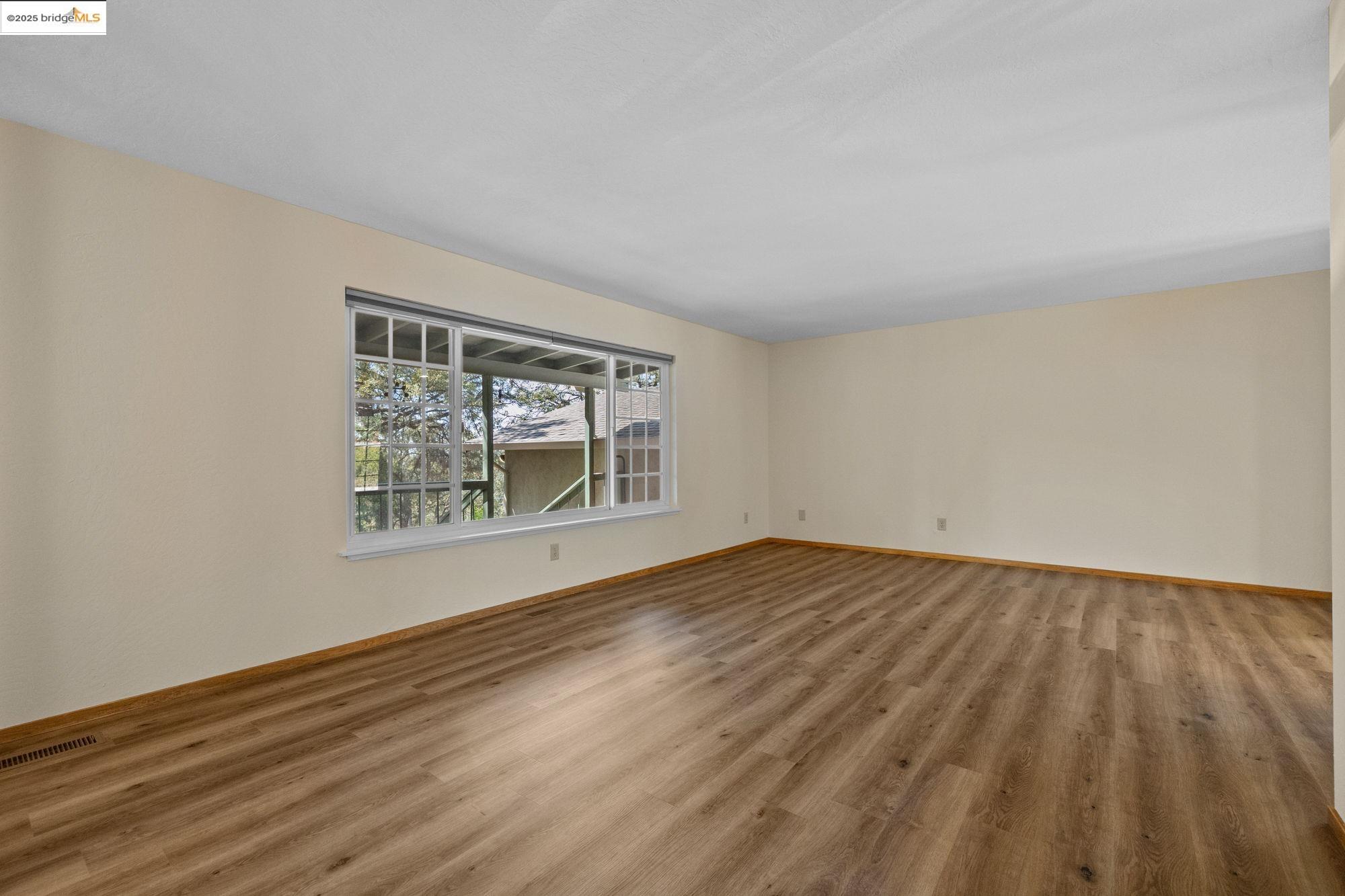 Detail Gallery Image 21 of 41 For 18191 via Serena, Sonora,  CA 95370 - 3 Beds | 2/1 Baths