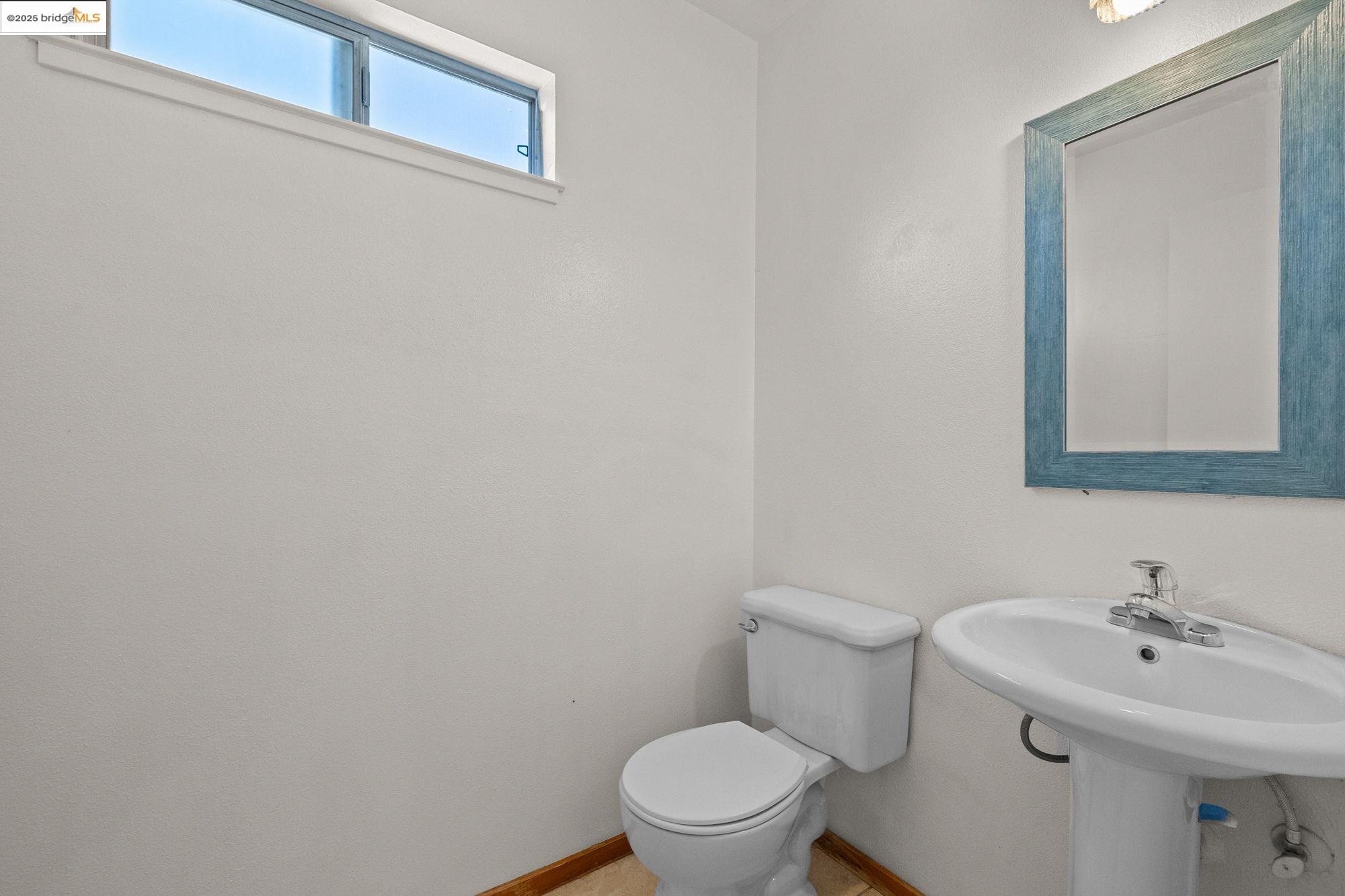 Detail Gallery Image 30 of 41 For 18191 via Serena, Sonora,  CA 95370 - 3 Beds | 2/1 Baths