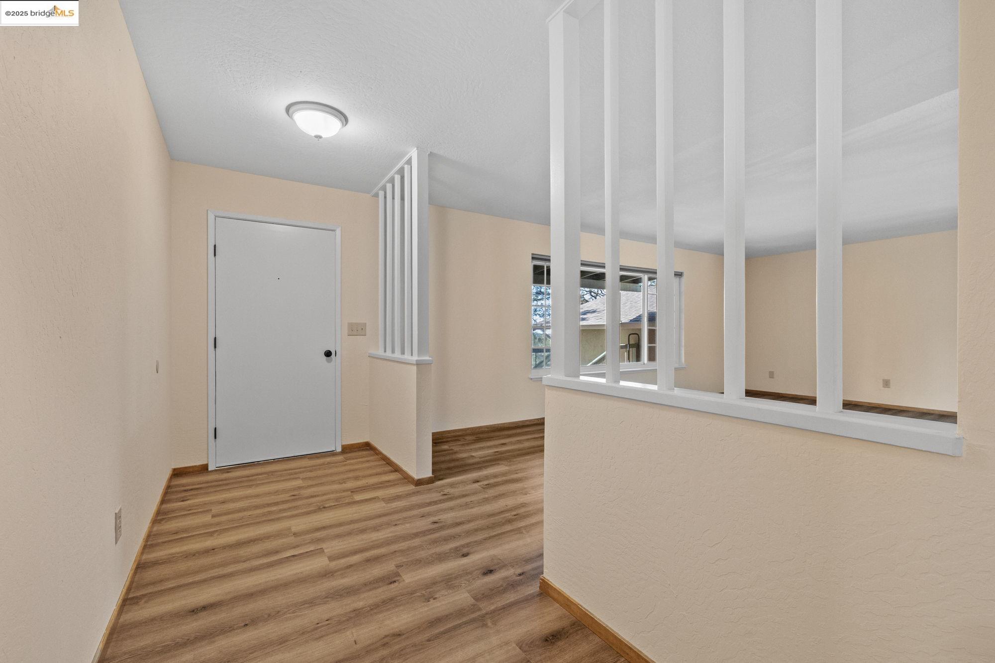 Detail Gallery Image 10 of 41 For 18191 via Serena, Sonora,  CA 95370 - 3 Beds | 2/1 Baths