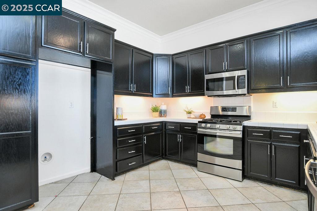 Detail Gallery Image 14 of 39 For 561 Mendota St, Brentwood,  CA 94513 - 3 Beds | 3 Baths